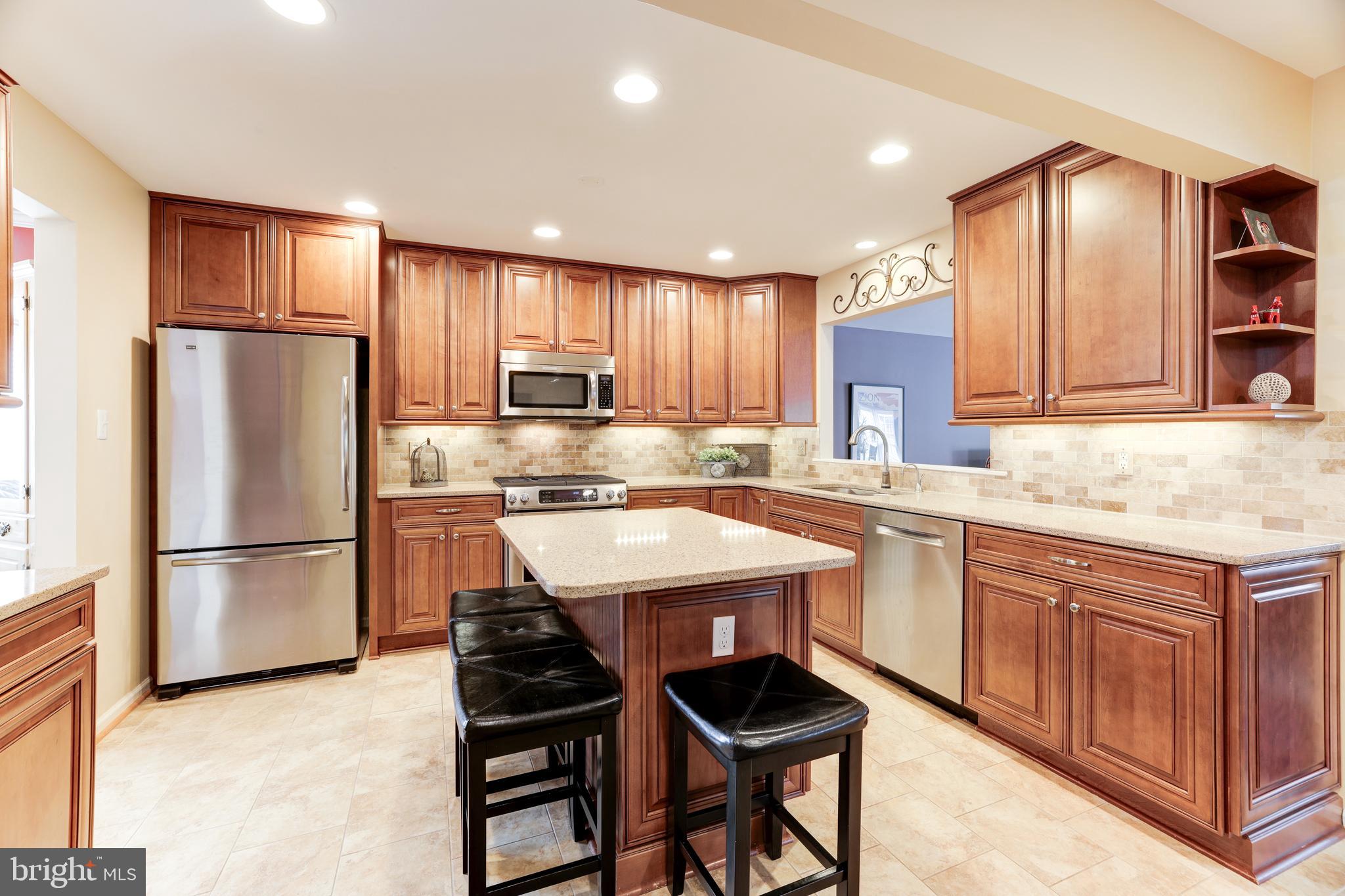 CHANTILLY HIGHLANDS - Residential