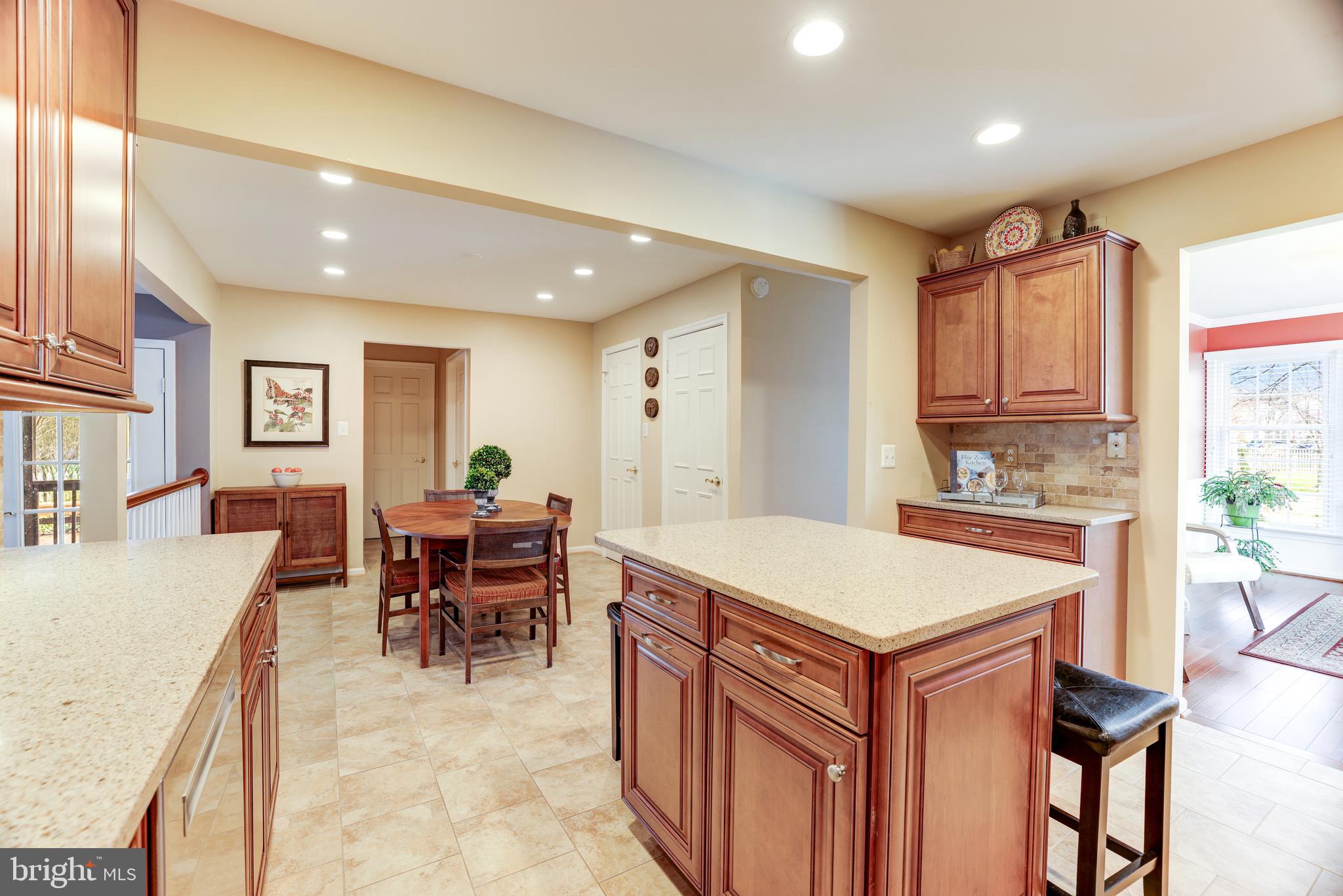 CHANTILLY HIGHLANDS - Residential