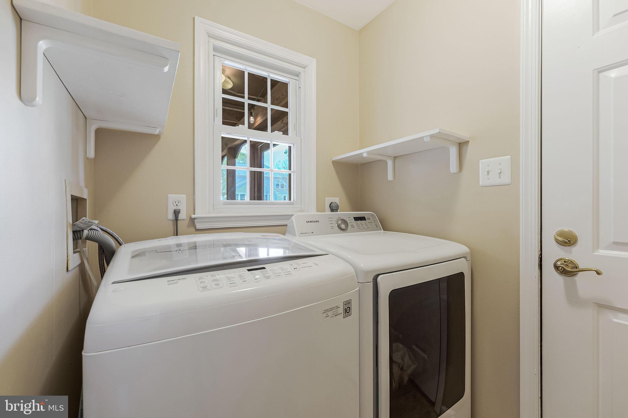 CHANTILLY HIGHLANDS - Residential