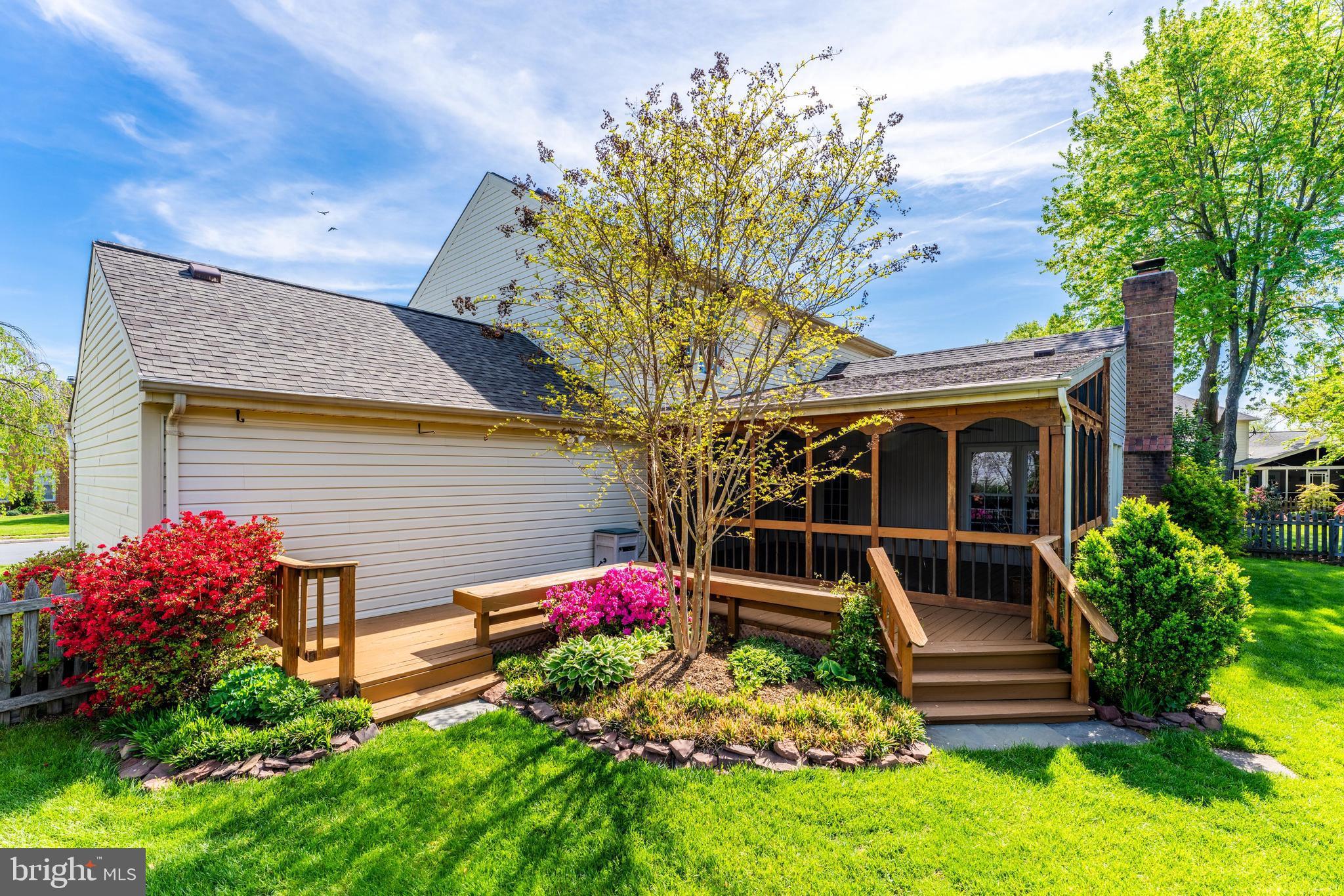 CHANTILLY HIGHLANDS - Residential