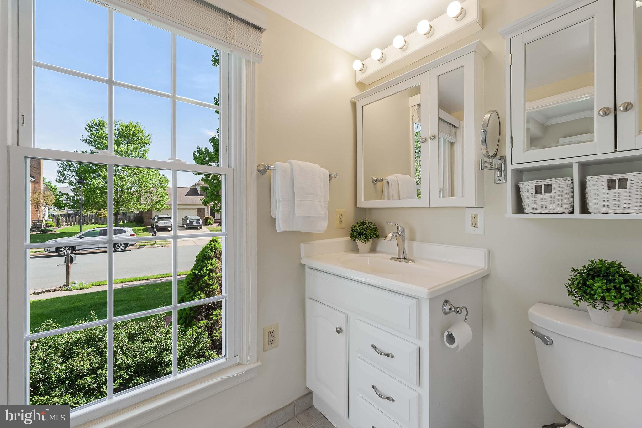 CHANTILLY HIGHLANDS - Residential