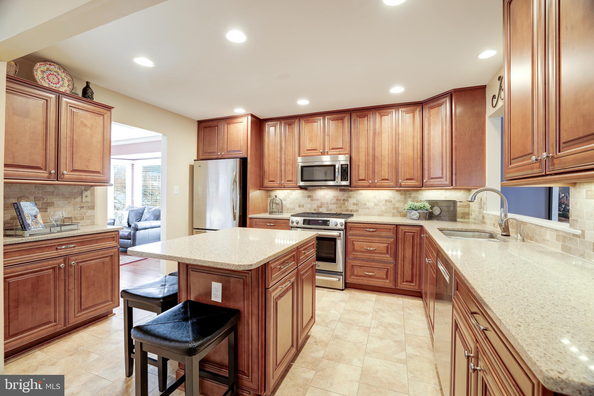 CHANTILLY HIGHLANDS - Residential