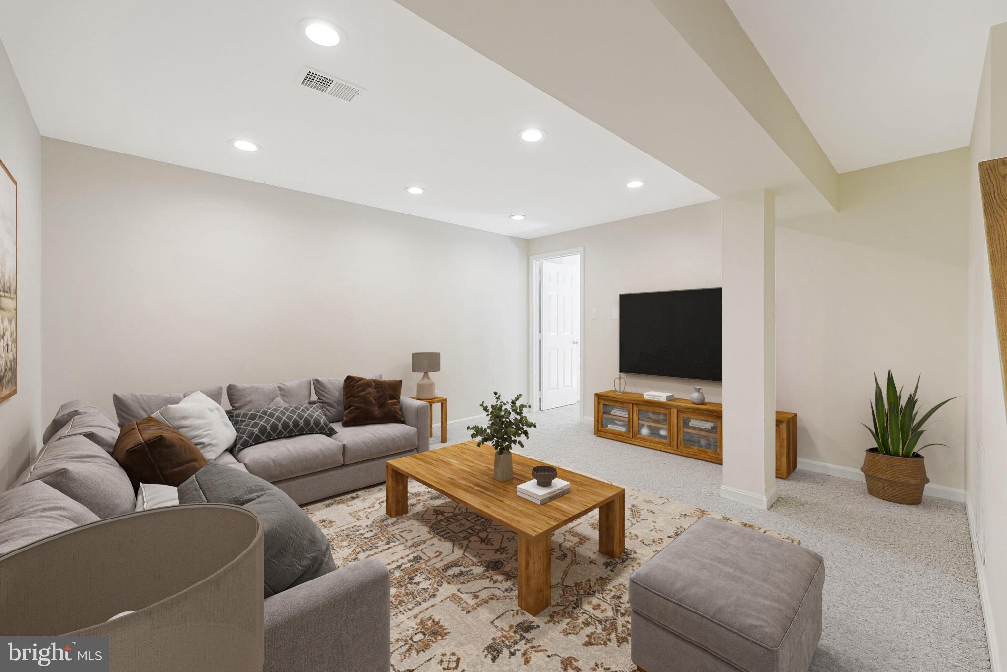 CHANTILLY HIGHLANDS - Residential