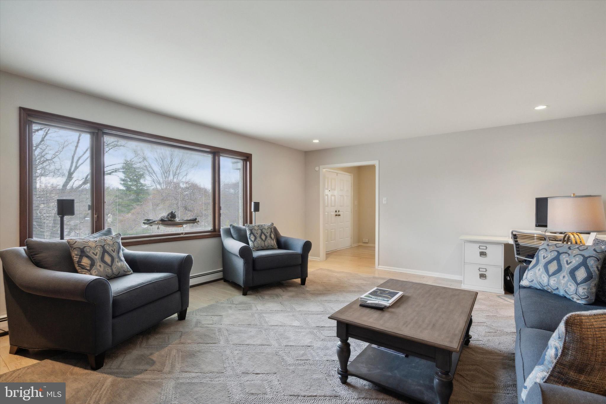 GLADWYNE - Residential