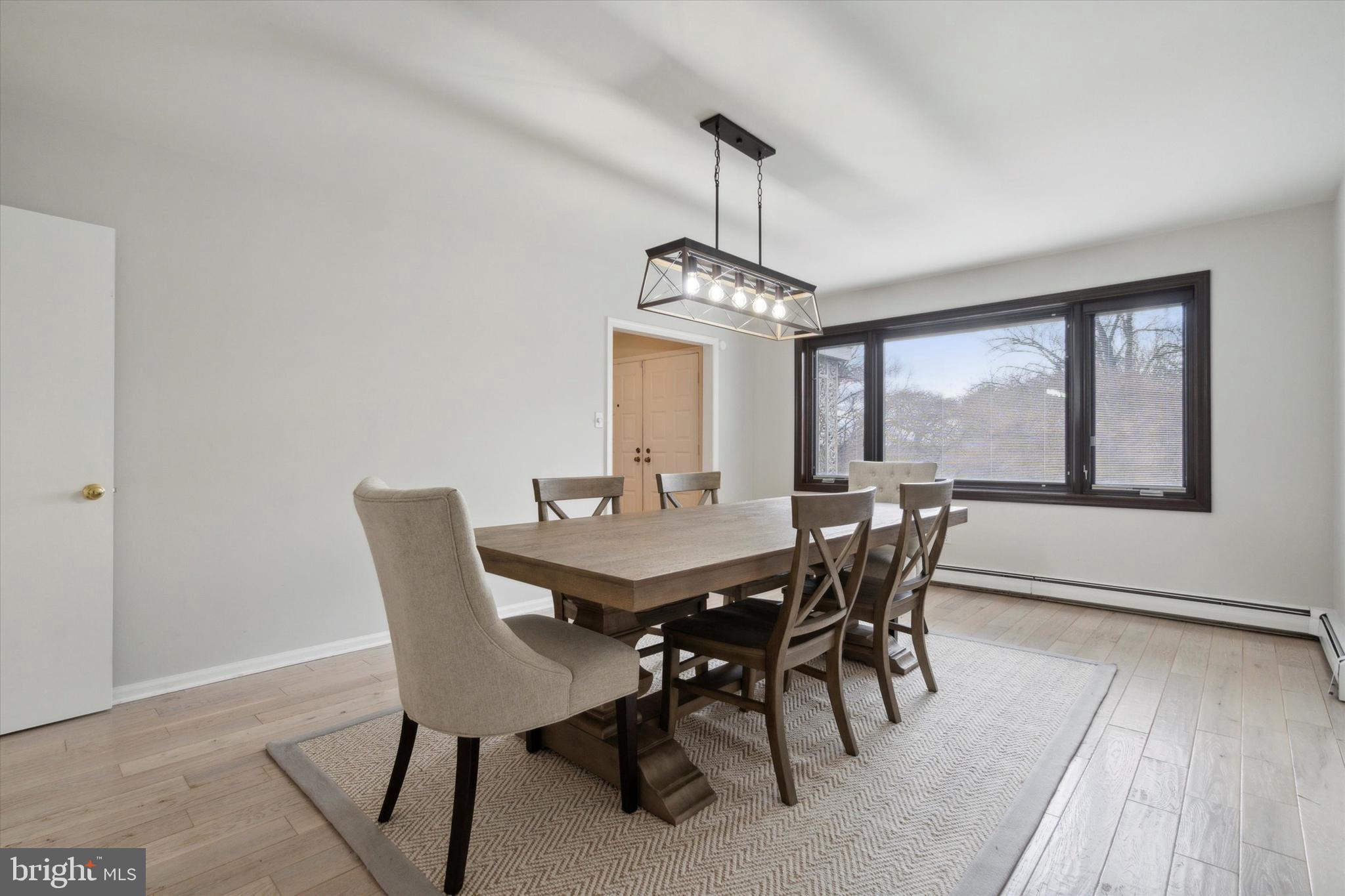 GLADWYNE - Residential