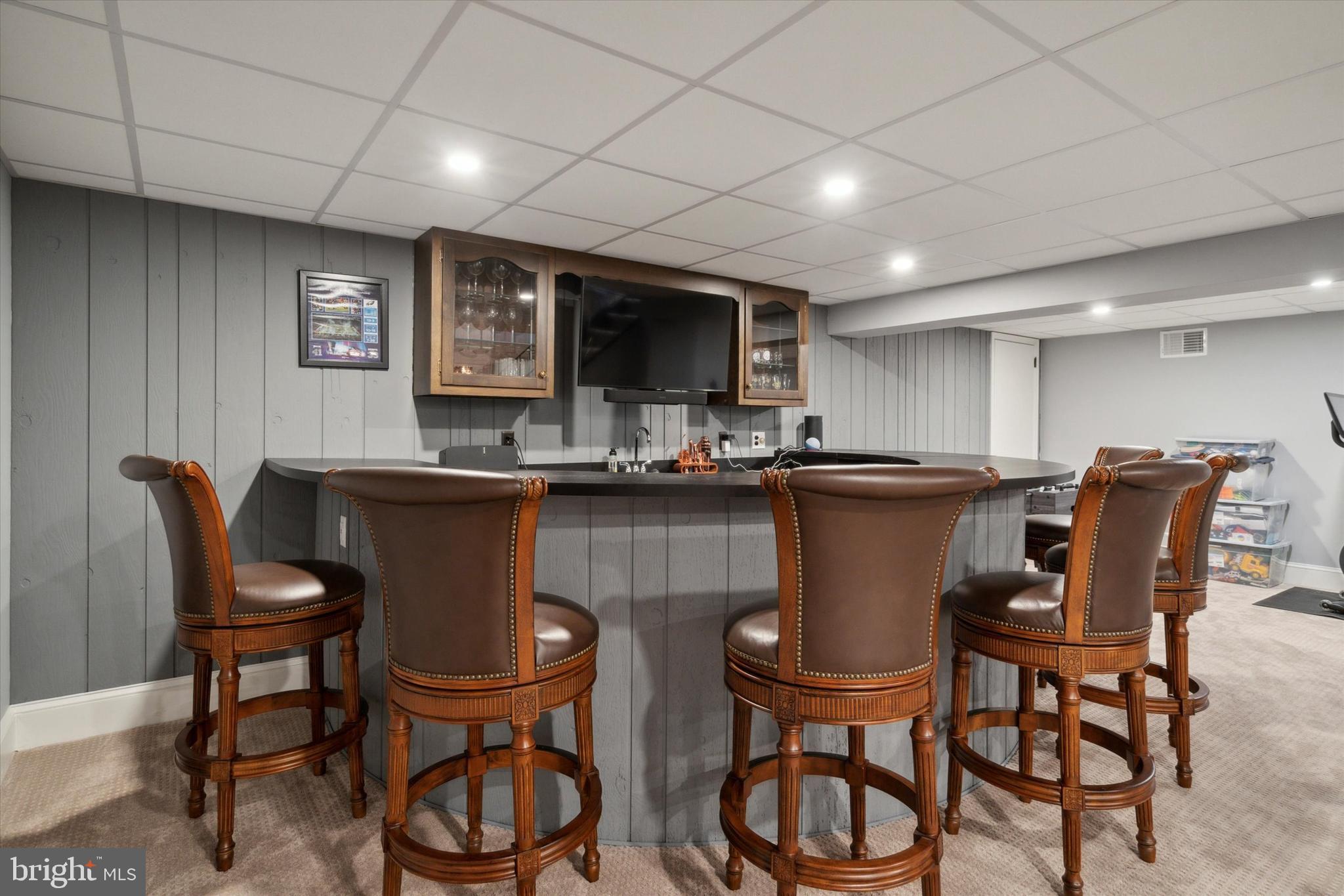 GLADWYNE - Residential