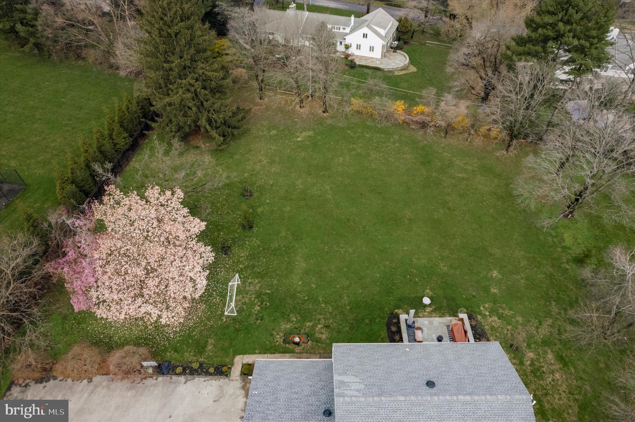 GLADWYNE - Residential