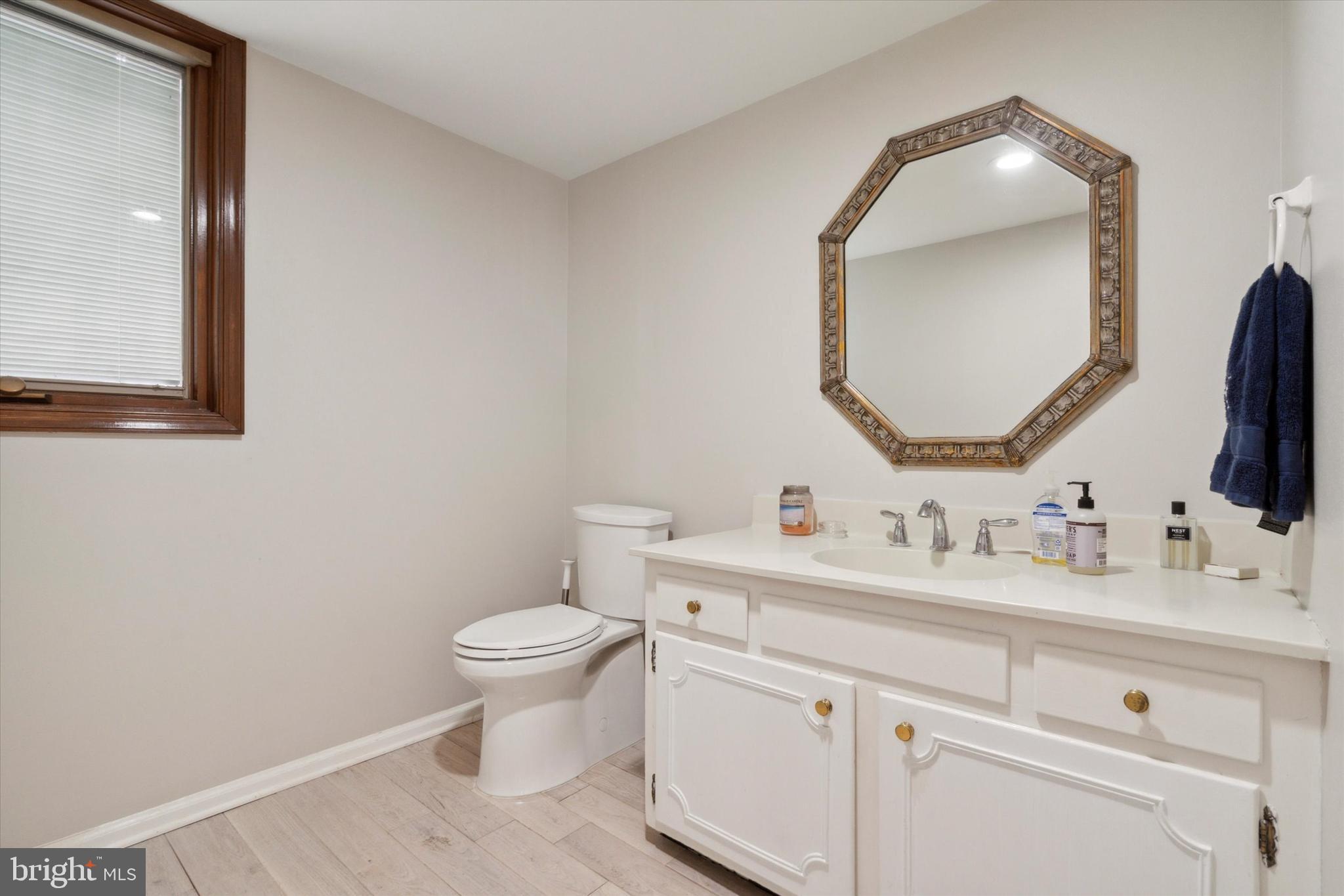 GLADWYNE - Residential