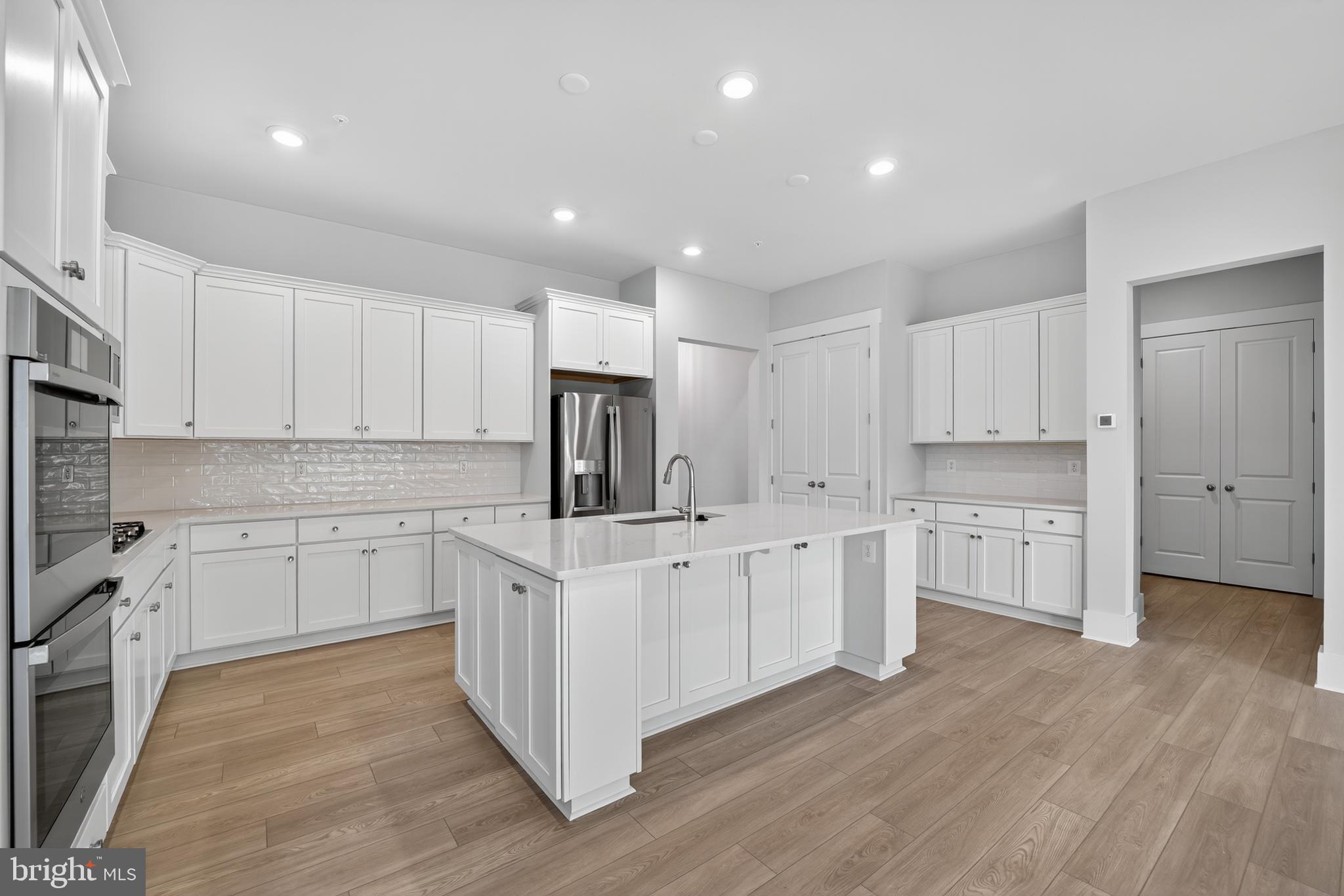 9605 VICTORIA PARK DRIVE