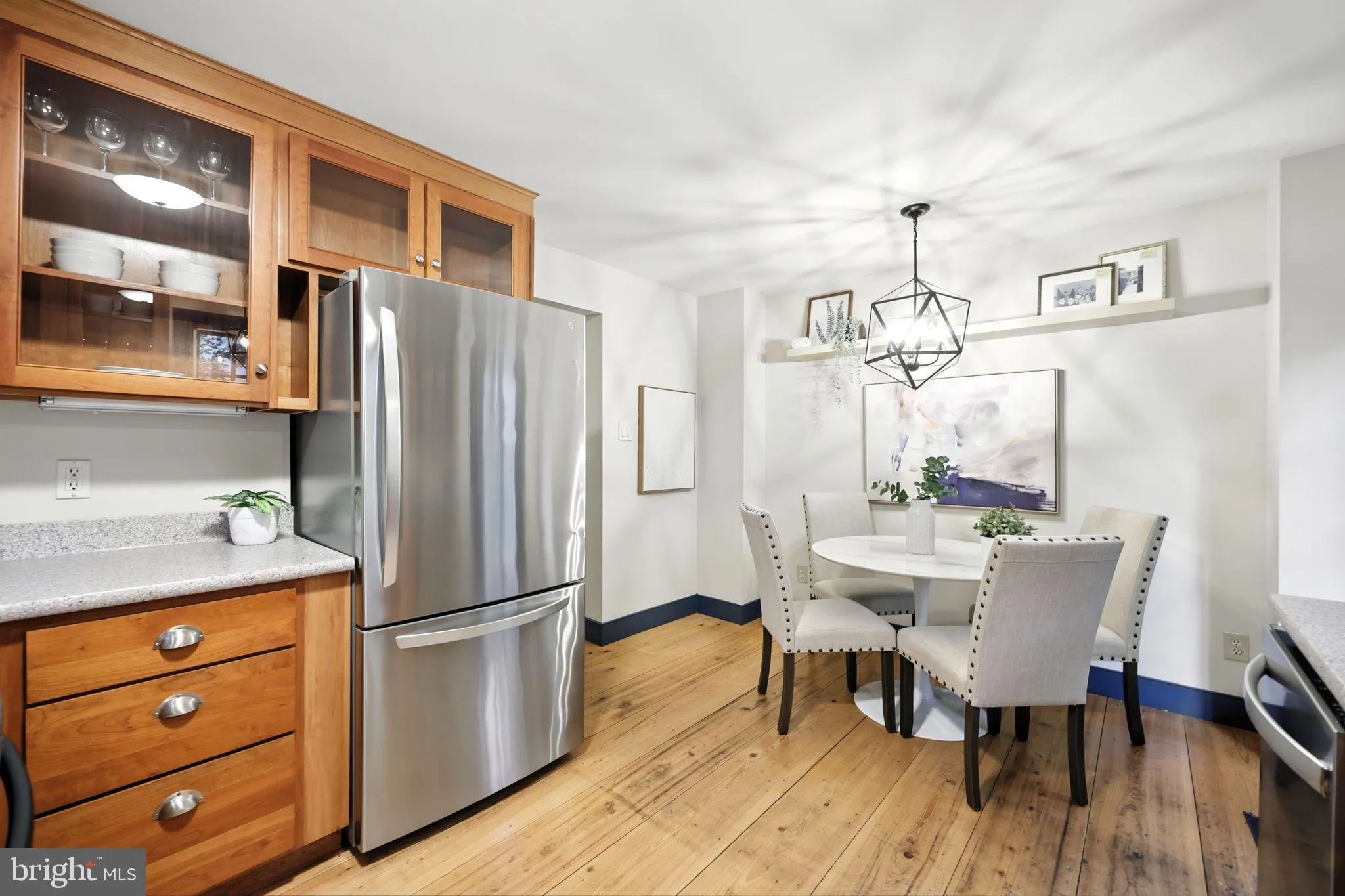 Philadelphia, Pennsylvania 19147, United States, 3 Bedrooms Bedrooms, ,1 BathroomBathrooms,Residential,Contingent,197145