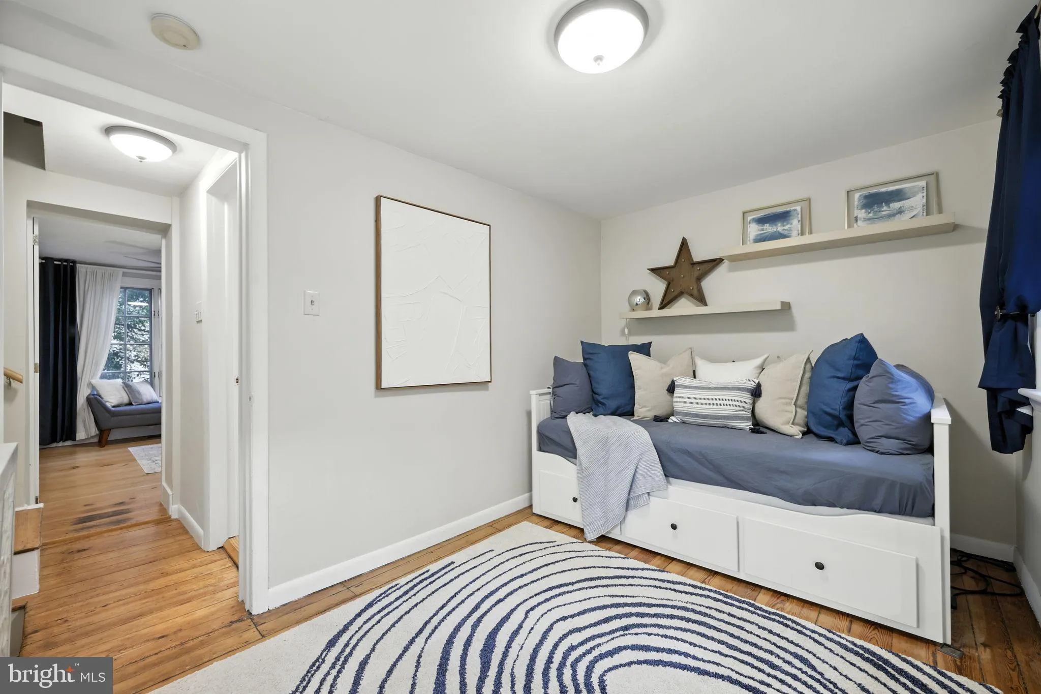 Philadelphia, Pennsylvania 19147, United States, 3 Bedrooms Bedrooms, ,1 BathroomBathrooms,Residential,Contingent,197145