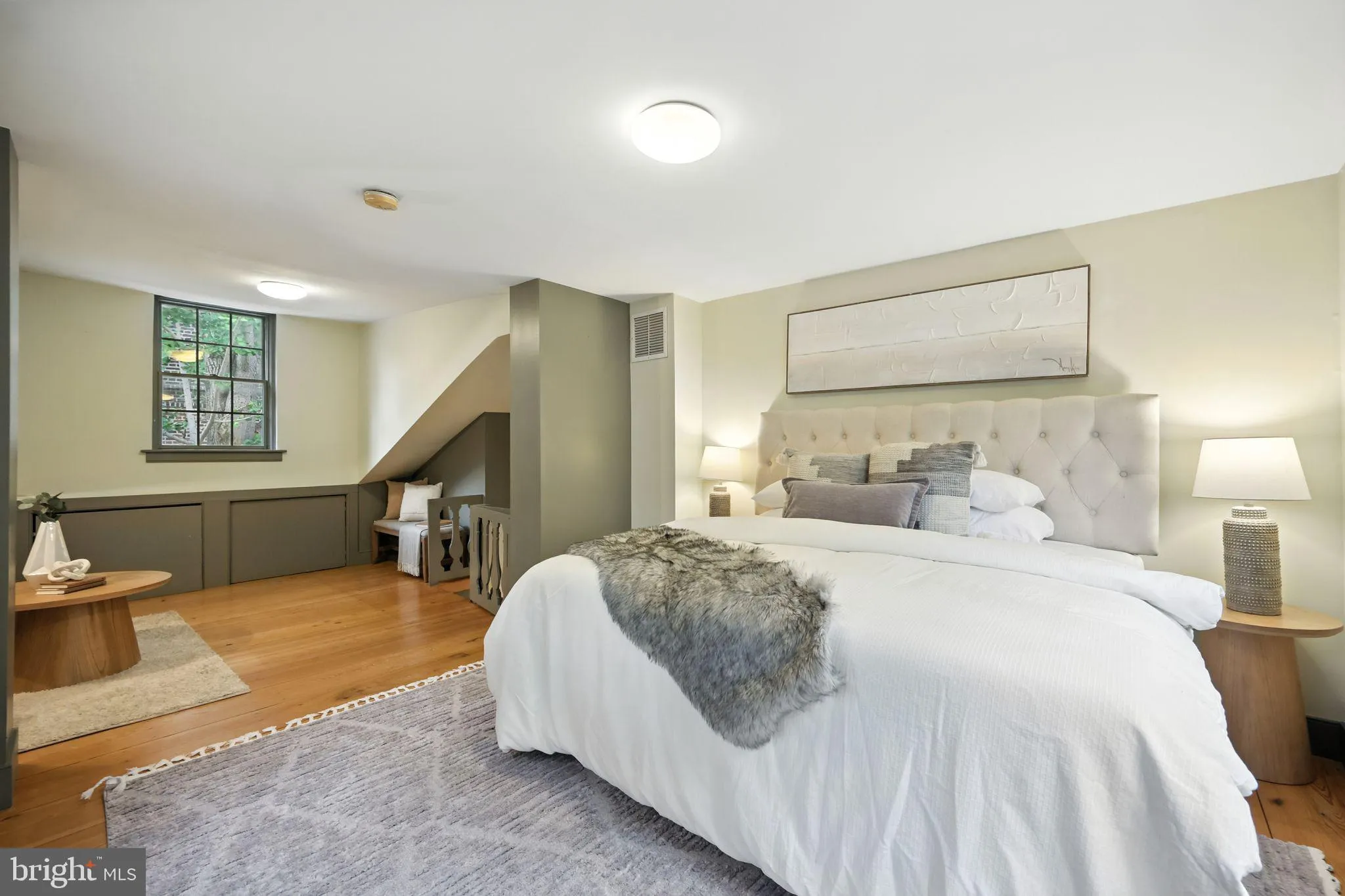 Philadelphia, Pennsylvania 19147, United States, 3 Bedrooms Bedrooms, ,1 BathroomBathrooms,Residential,Contingent,197145