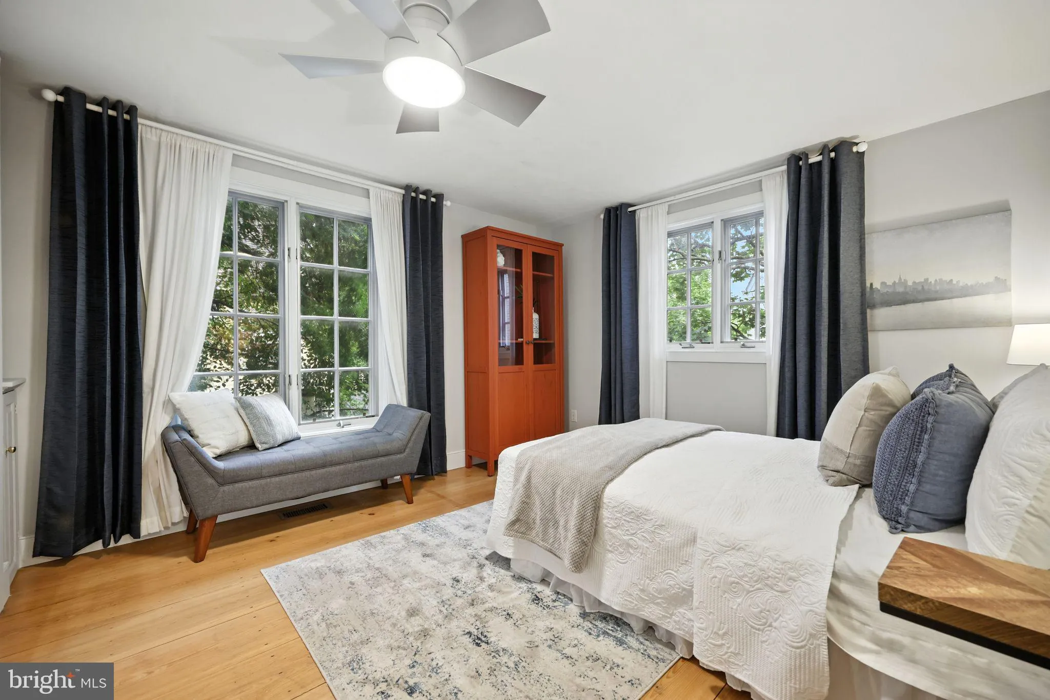 Philadelphia, Pennsylvania 19147, United States, 3 Bedrooms Bedrooms, ,1 BathroomBathrooms,Residential,Contingent,197145