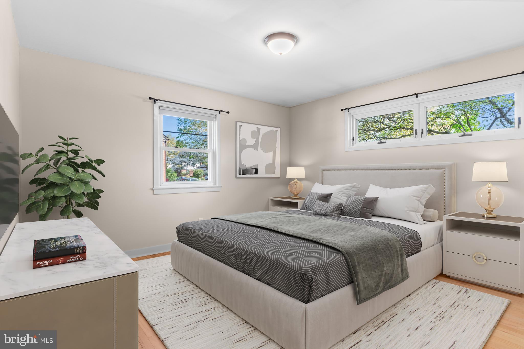 COUNTRY CLUB MANOR - Residential