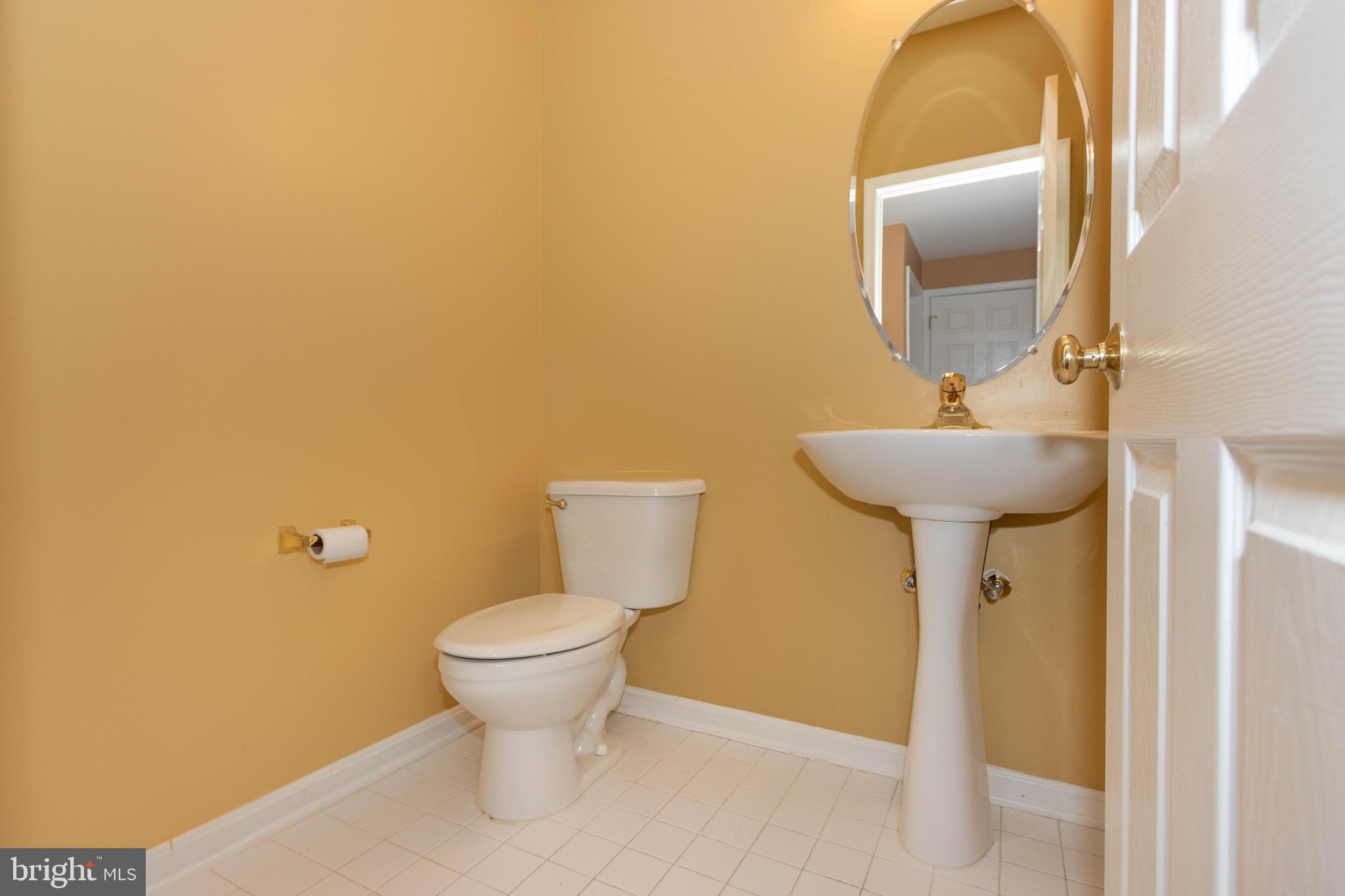 WINDING CREEK ESTATES - Residential Lease