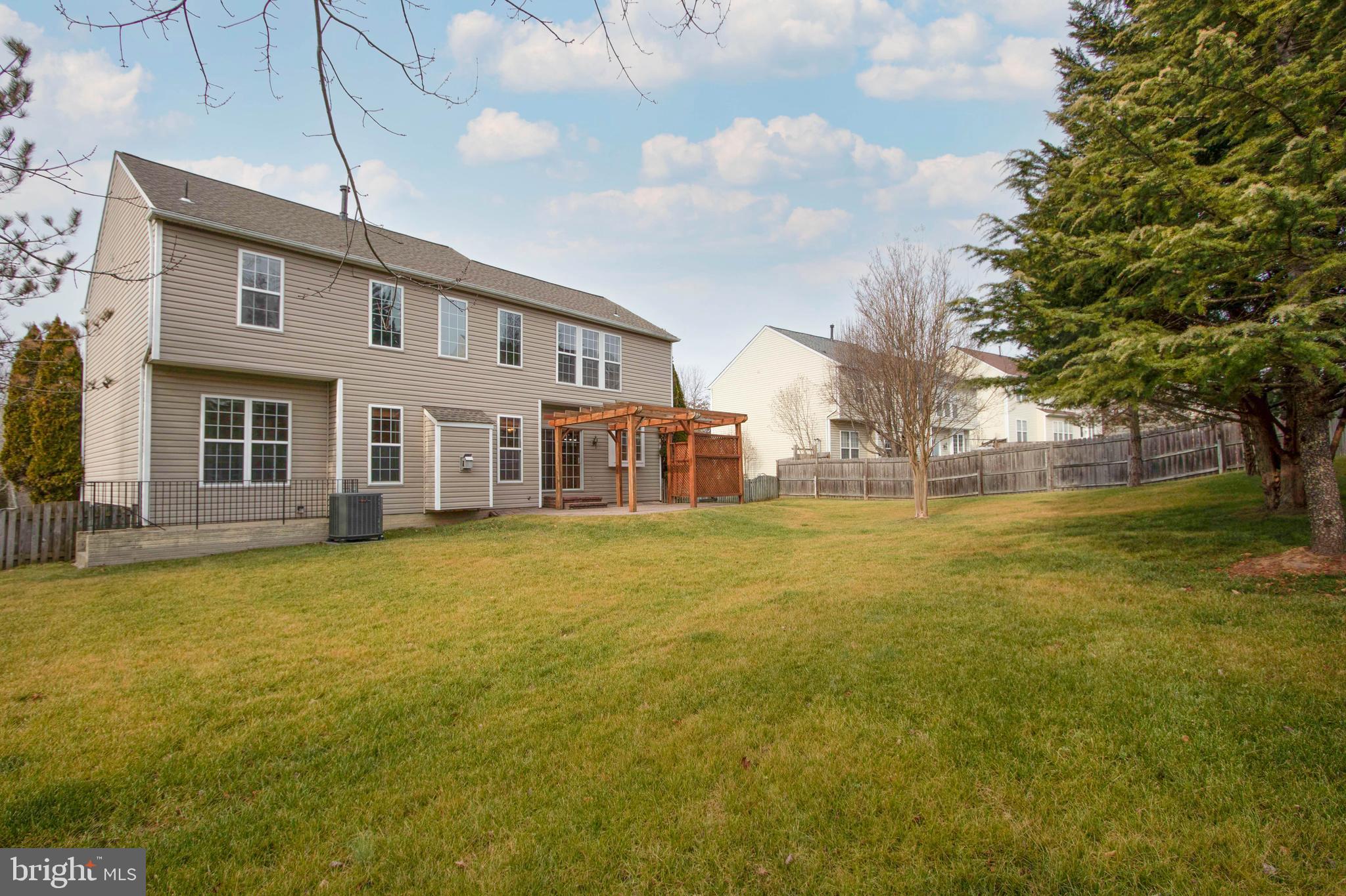 WINDING CREEK ESTATES - Residential Lease