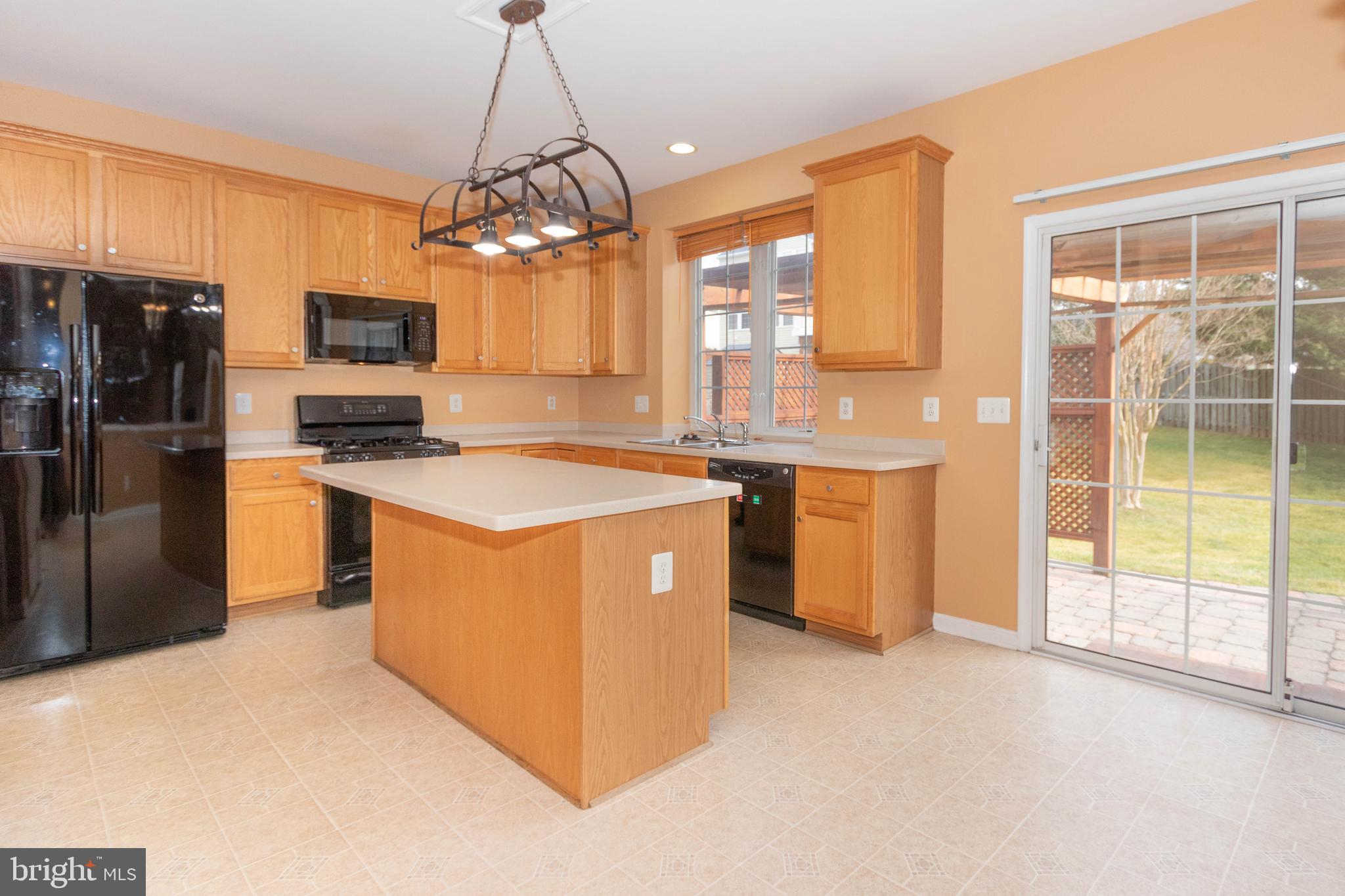 WINDING CREEK ESTATES - Residential Lease