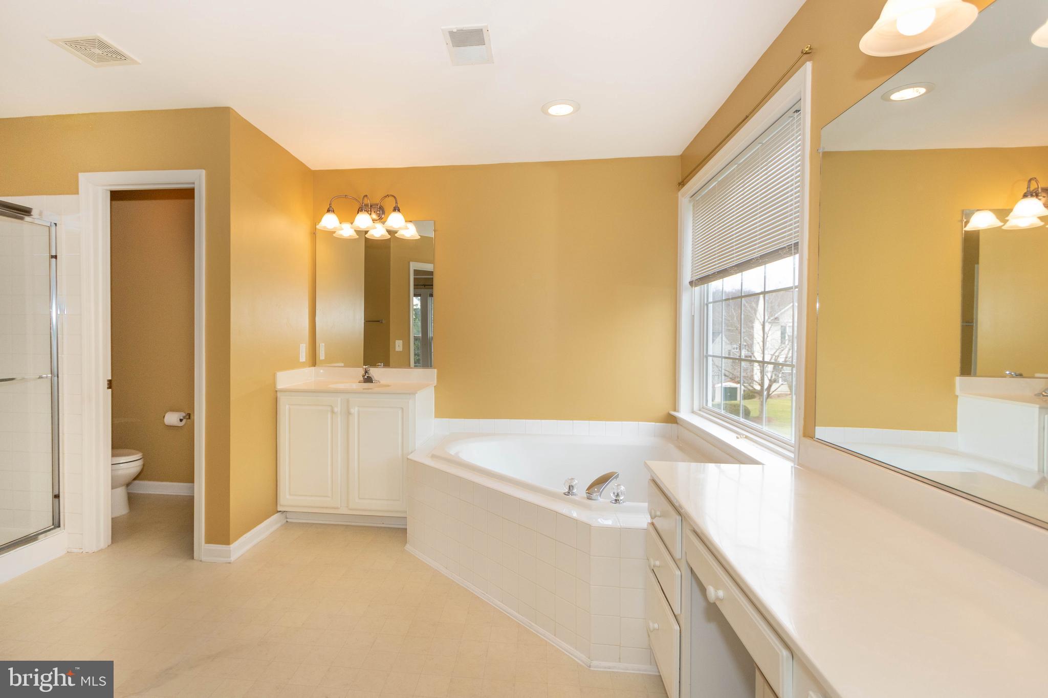 WINDING CREEK ESTATES - Residential Lease