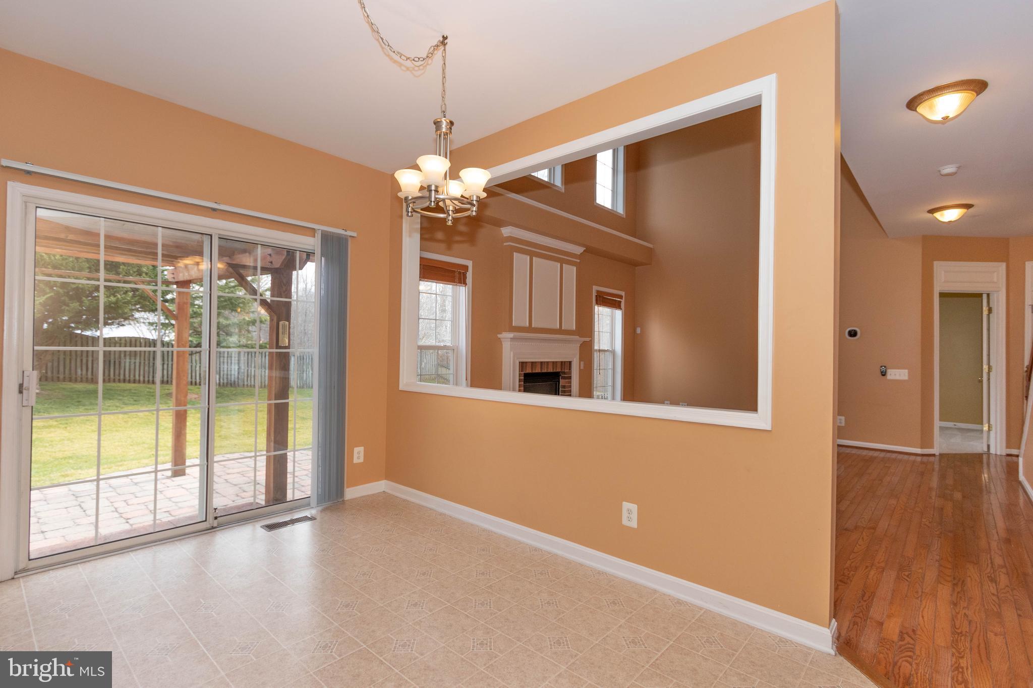 WINDING CREEK ESTATES - Residential Lease