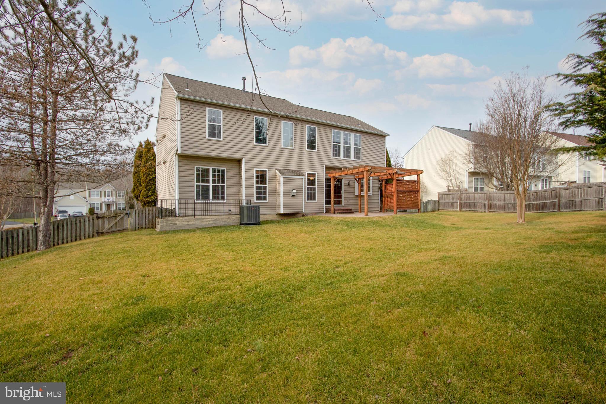 WINDING CREEK ESTATES - Residential Lease