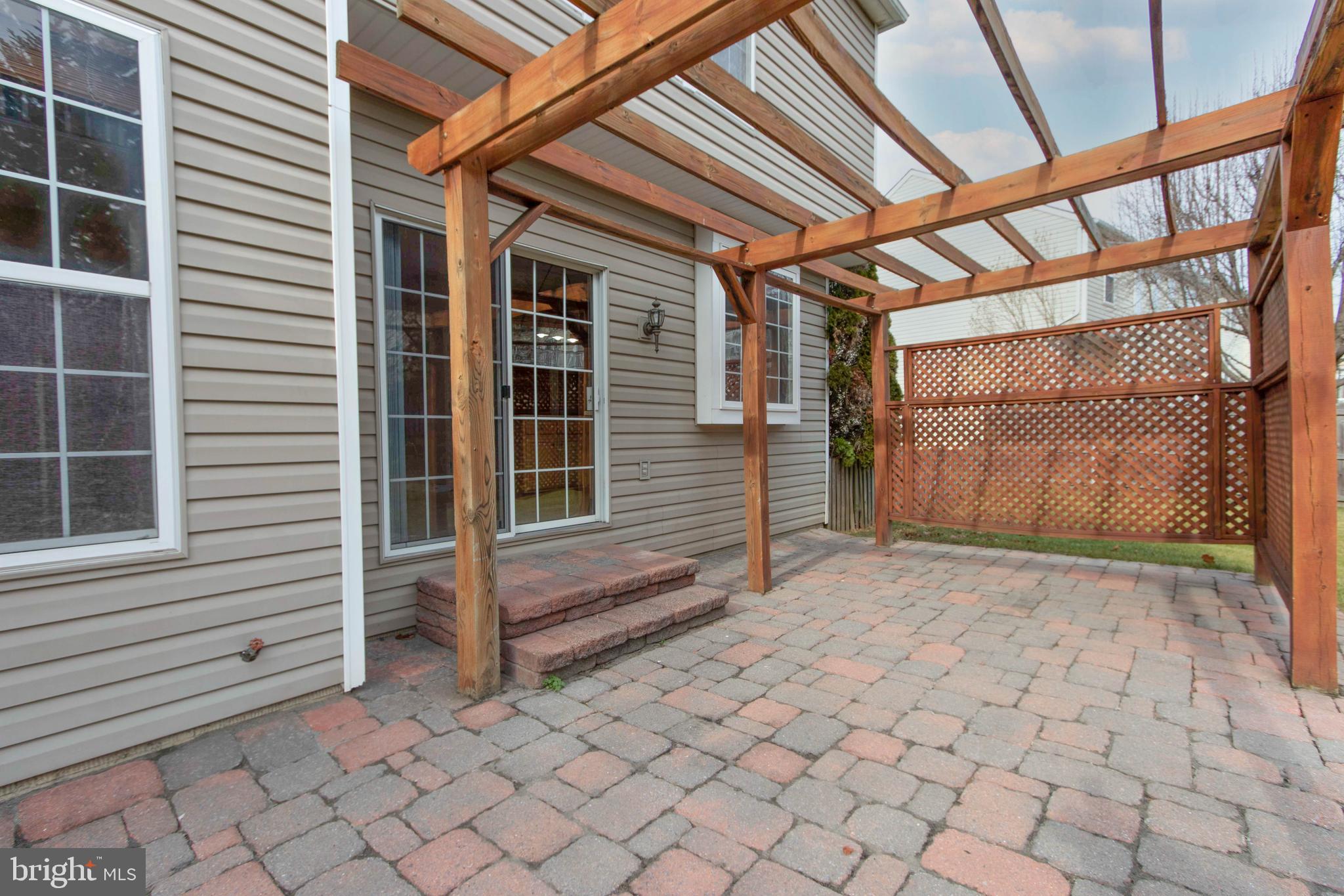 WINDING CREEK ESTATES - Residential Lease