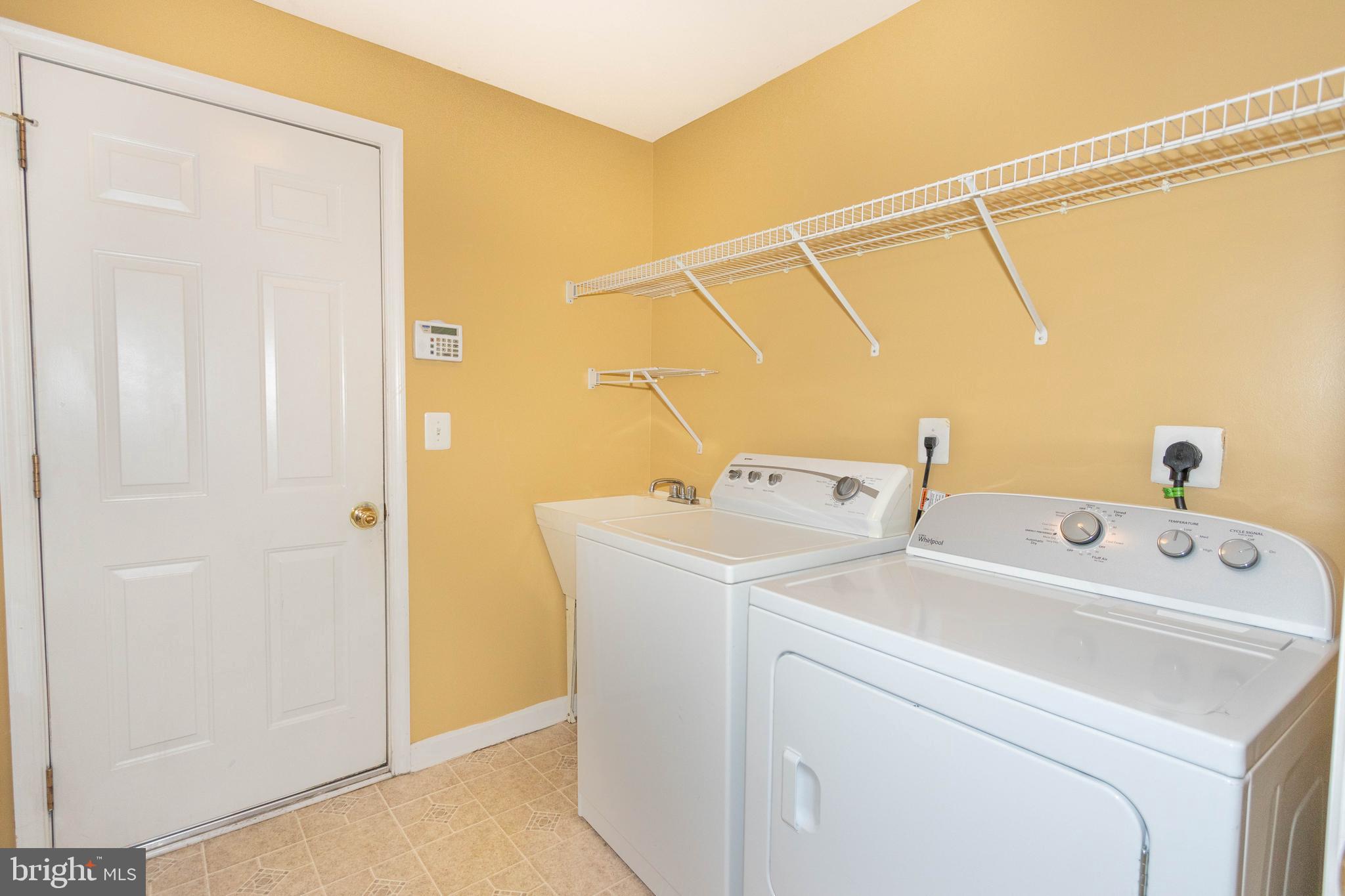 WINDING CREEK ESTATES - Residential Lease