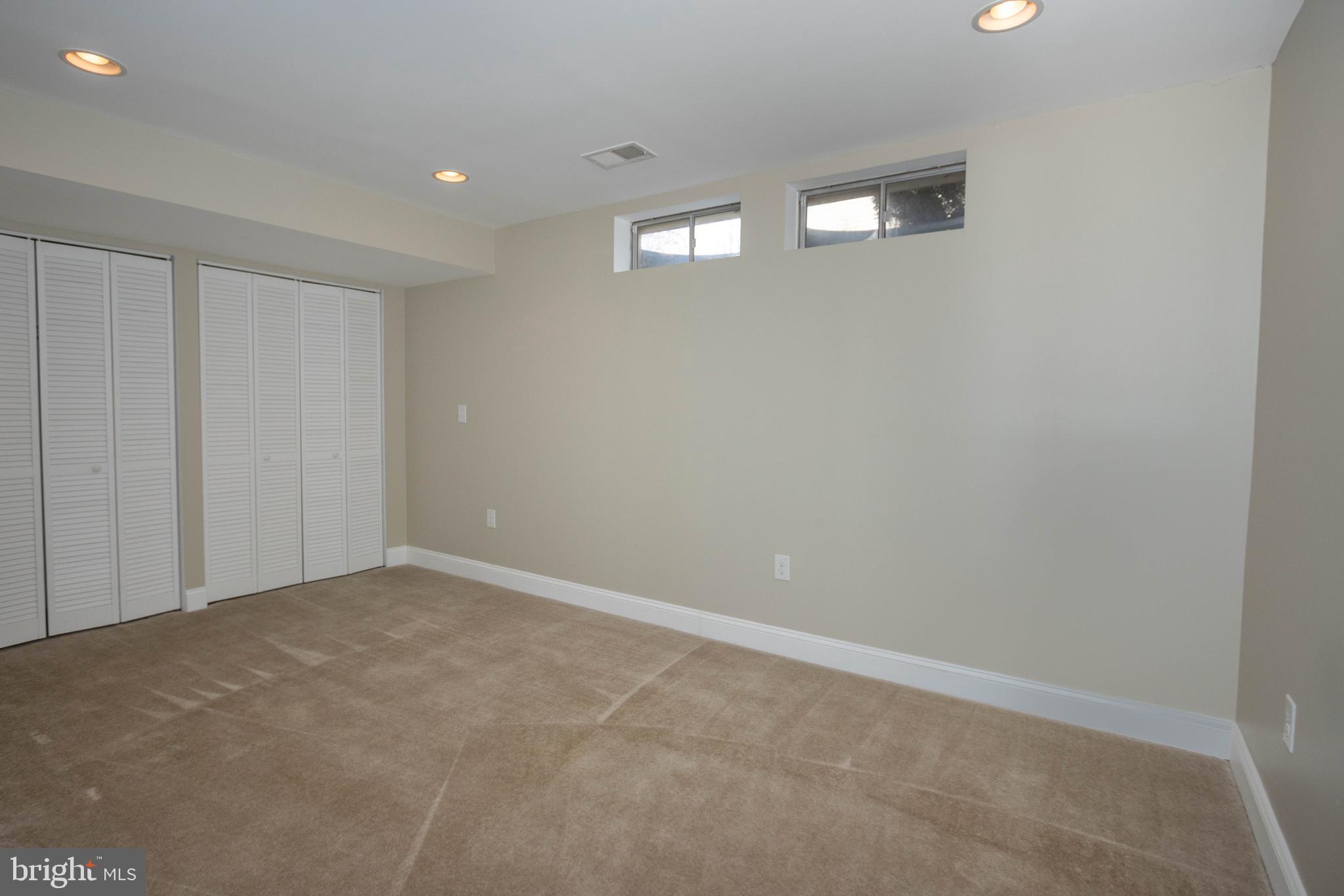 WINDING CREEK ESTATES - Residential Lease