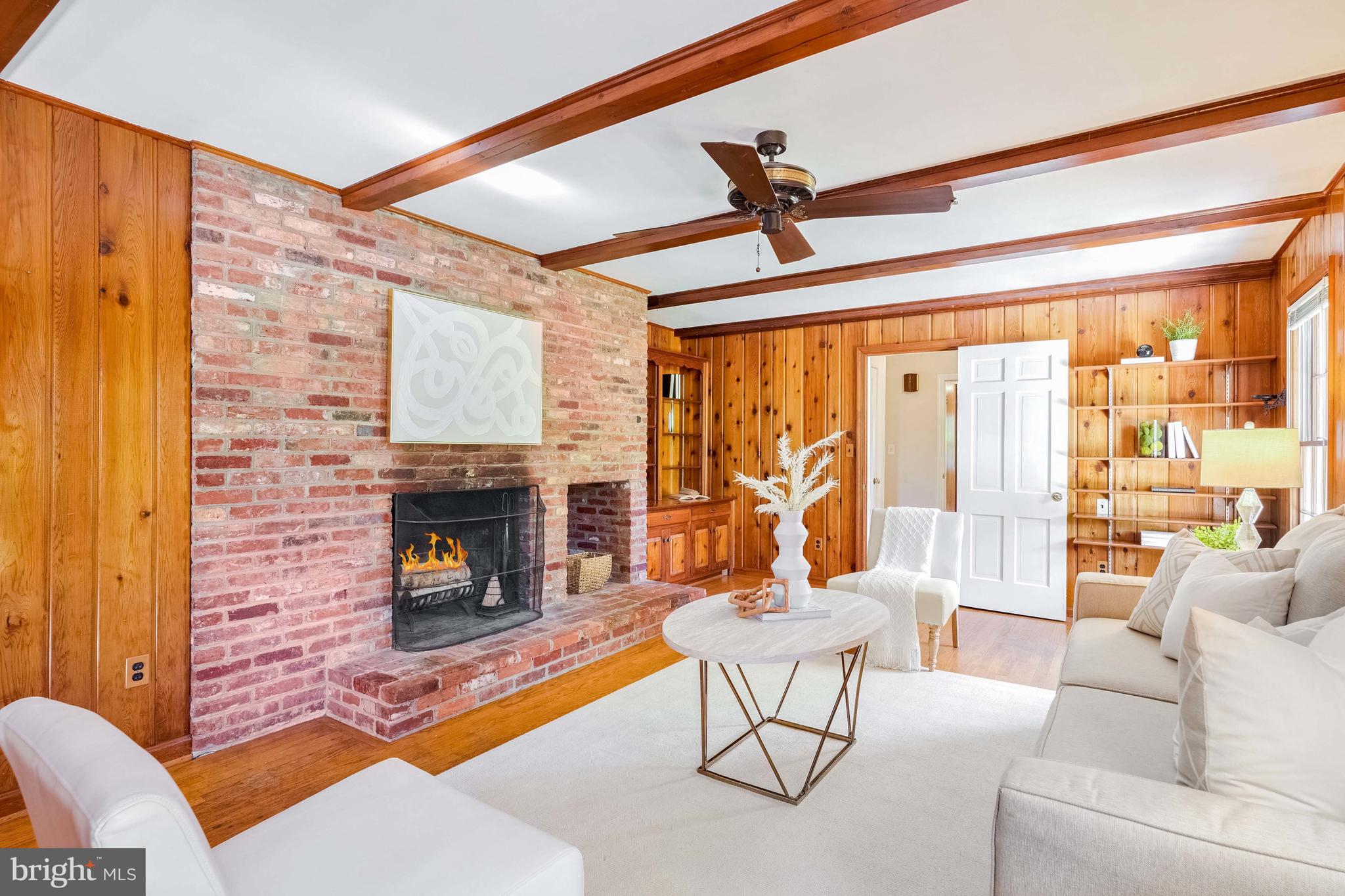 LUXMANOR - Residential