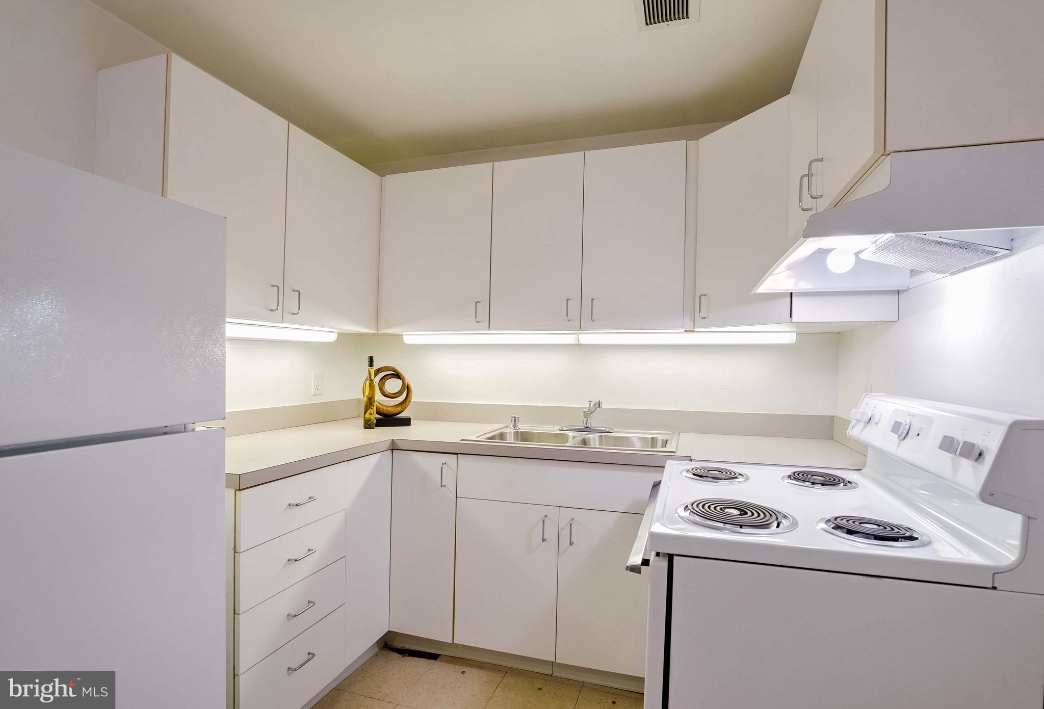 LUXMANOR - Residential