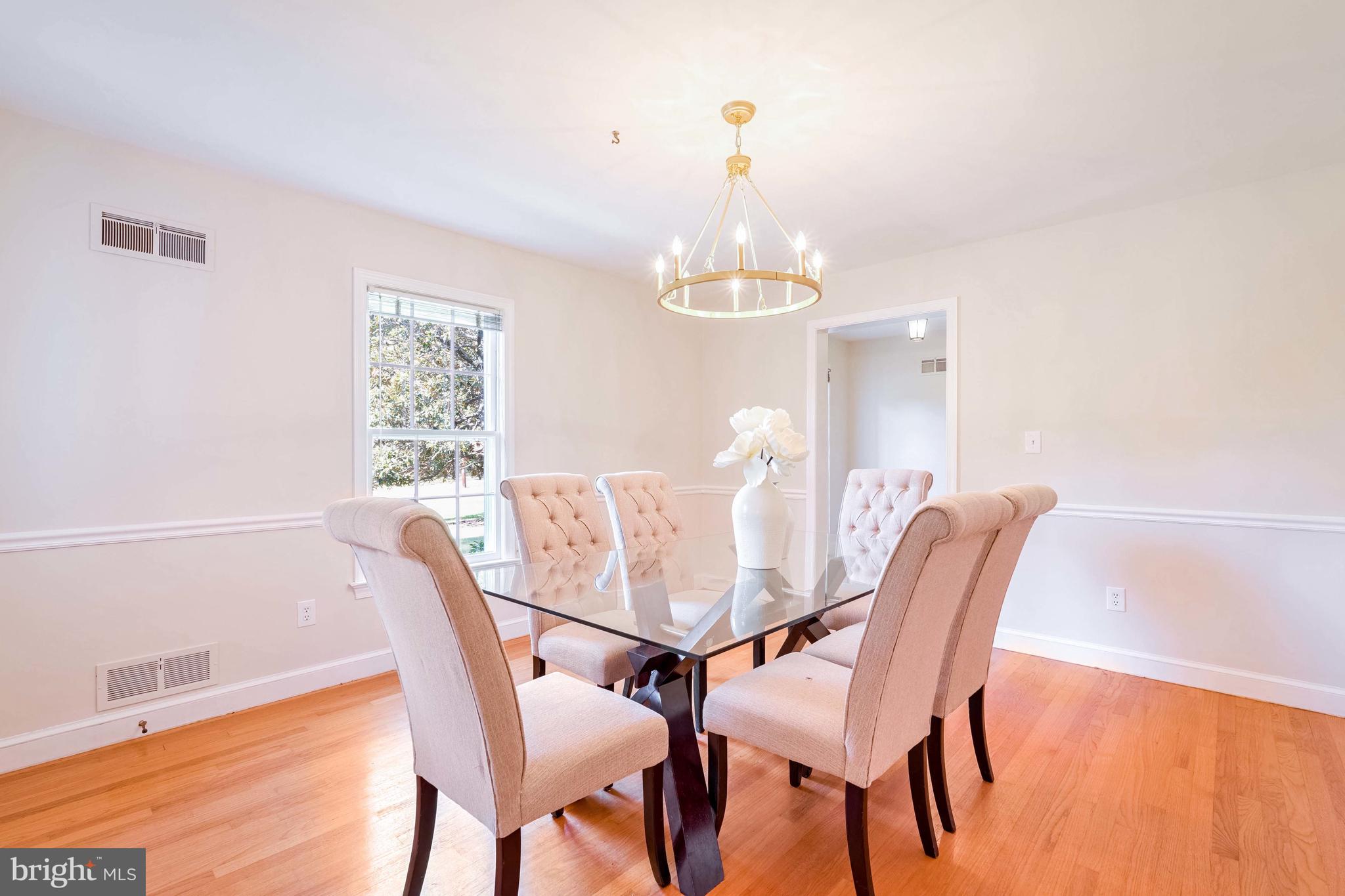 LUXMANOR - Residential