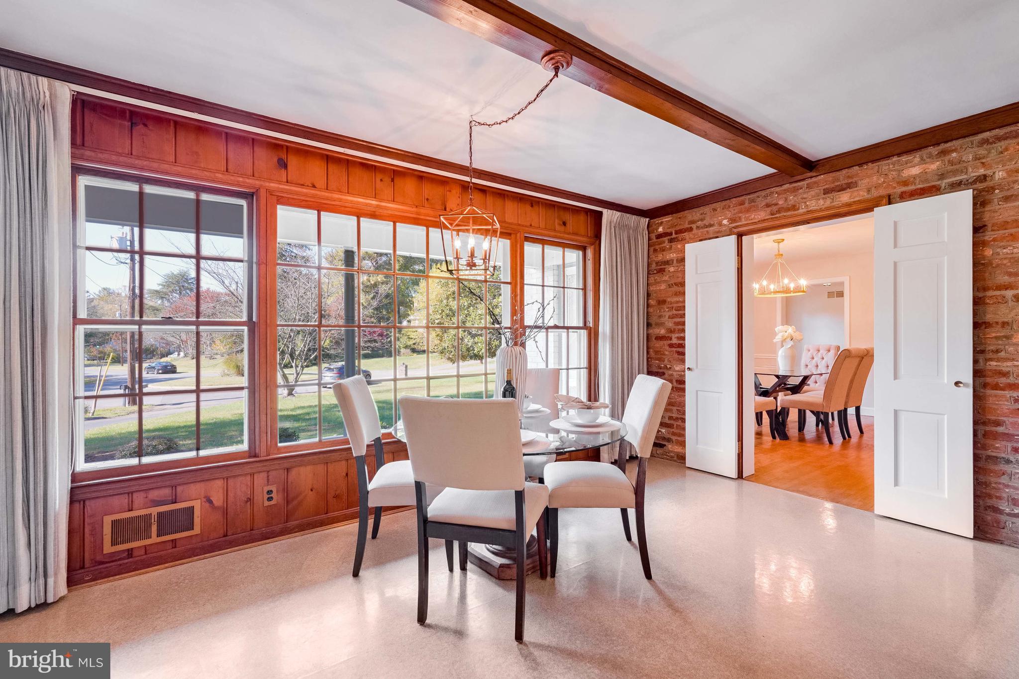 LUXMANOR - Residential