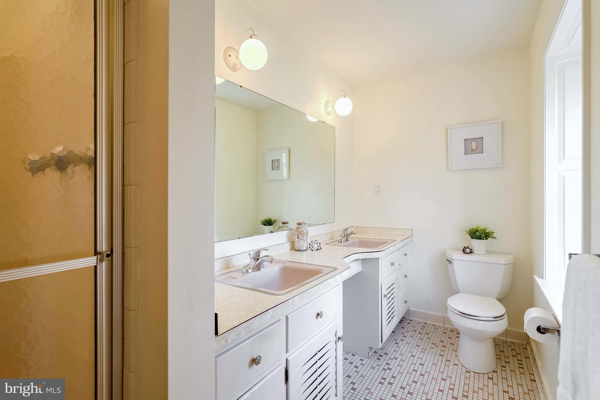 LUXMANOR - Residential