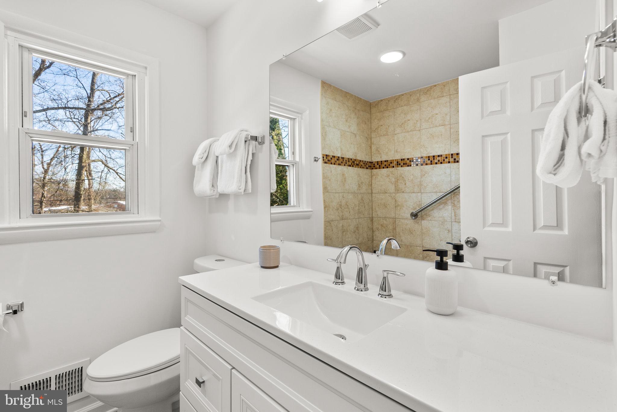 WHITFIELD KNOLLS - Residential