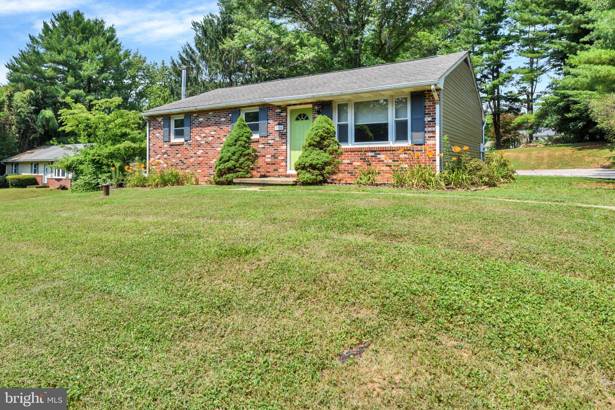 2504 FAIRMOUNT ROAD