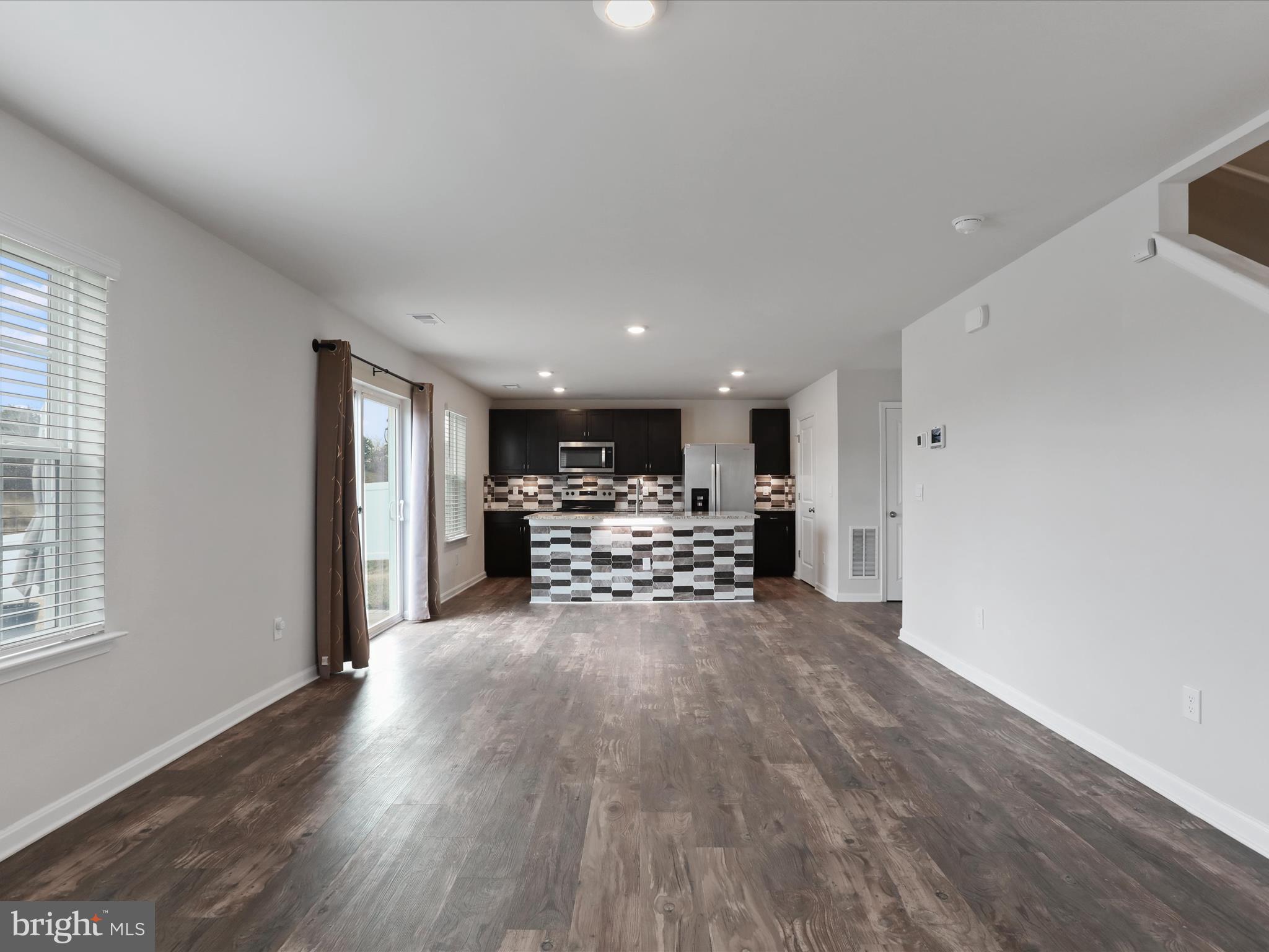 MAGNOLIA SPRINGS - Residential Lease