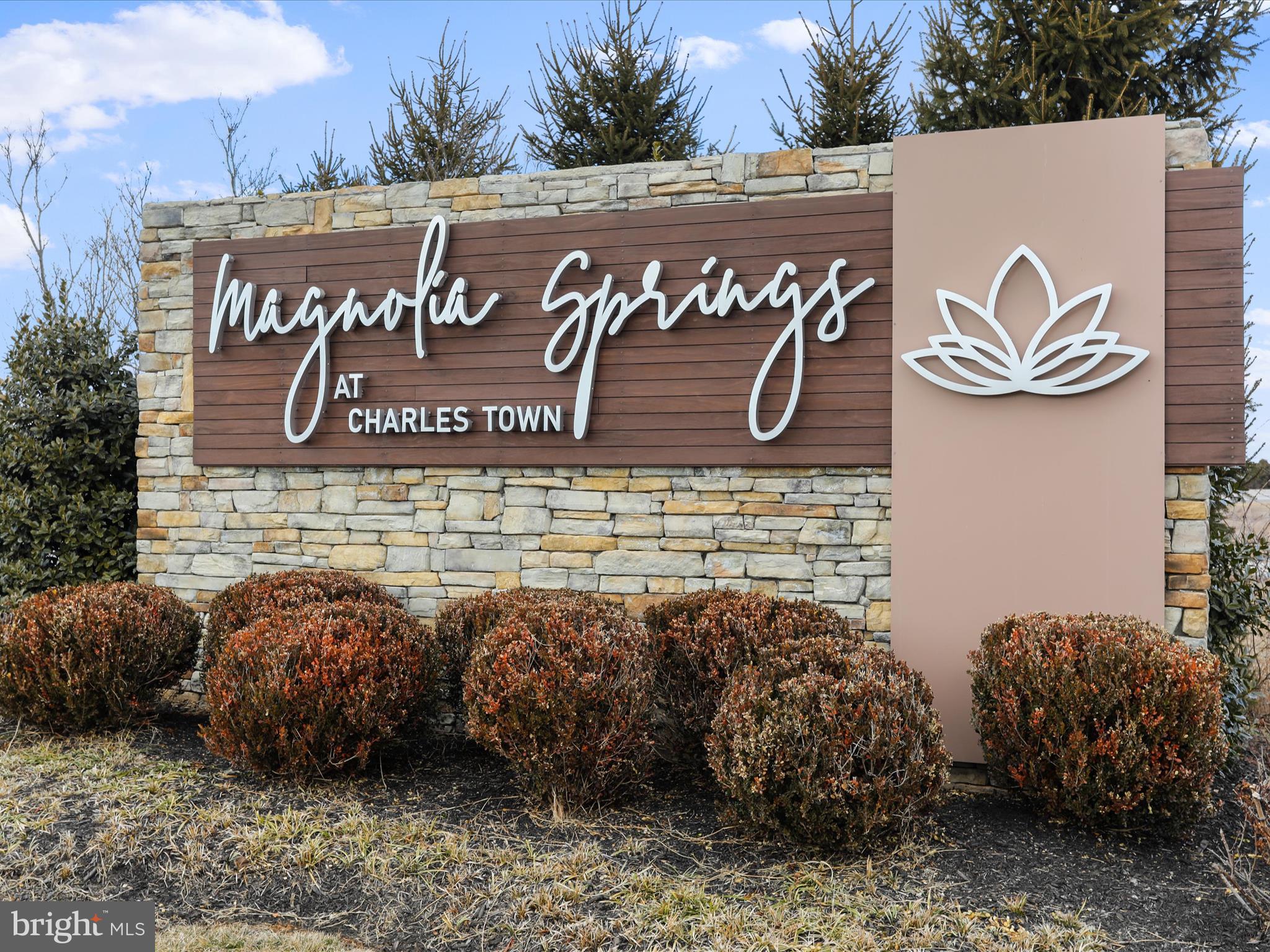 MAGNOLIA SPRINGS - Residential Lease