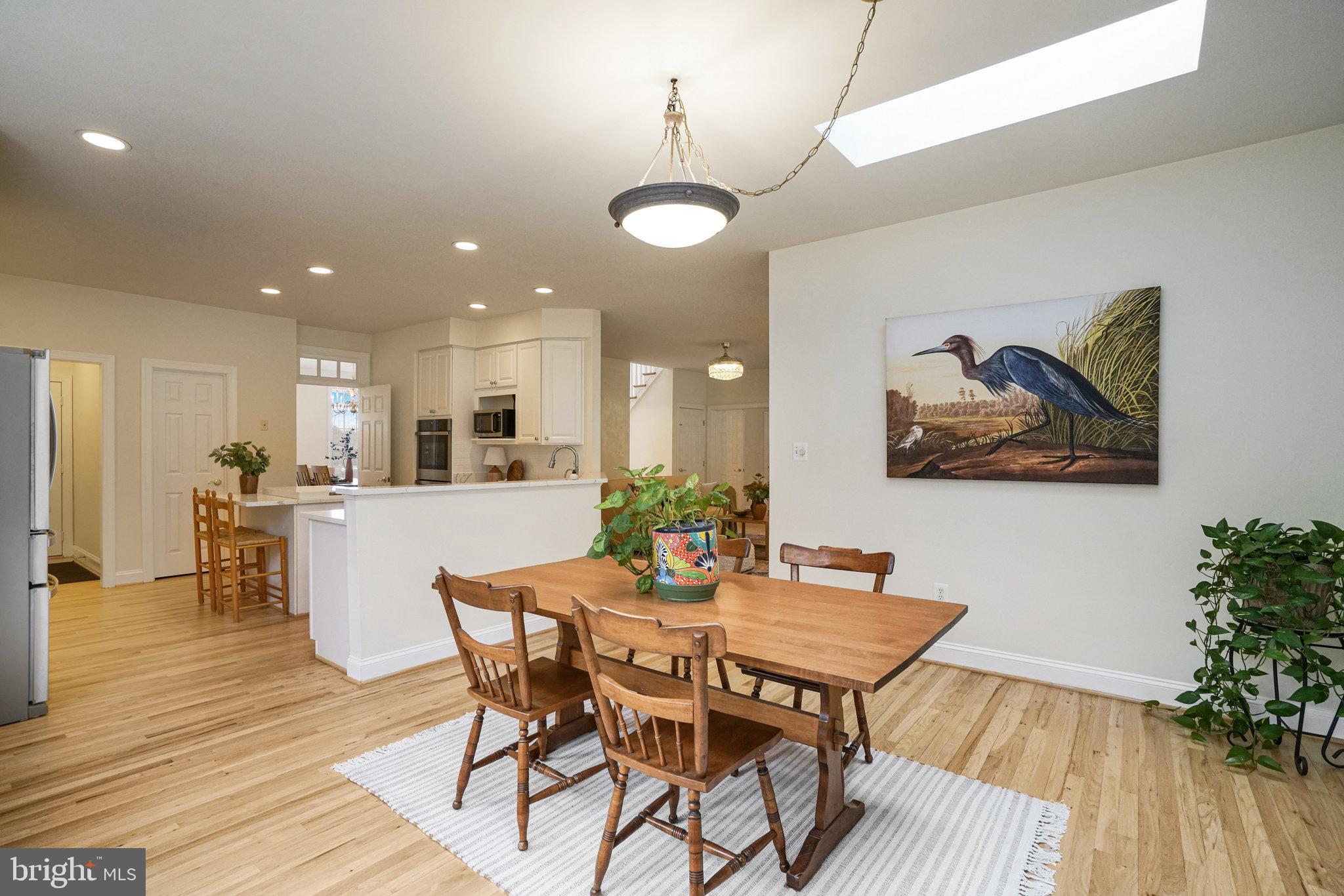 HOLLY PARK - Residential