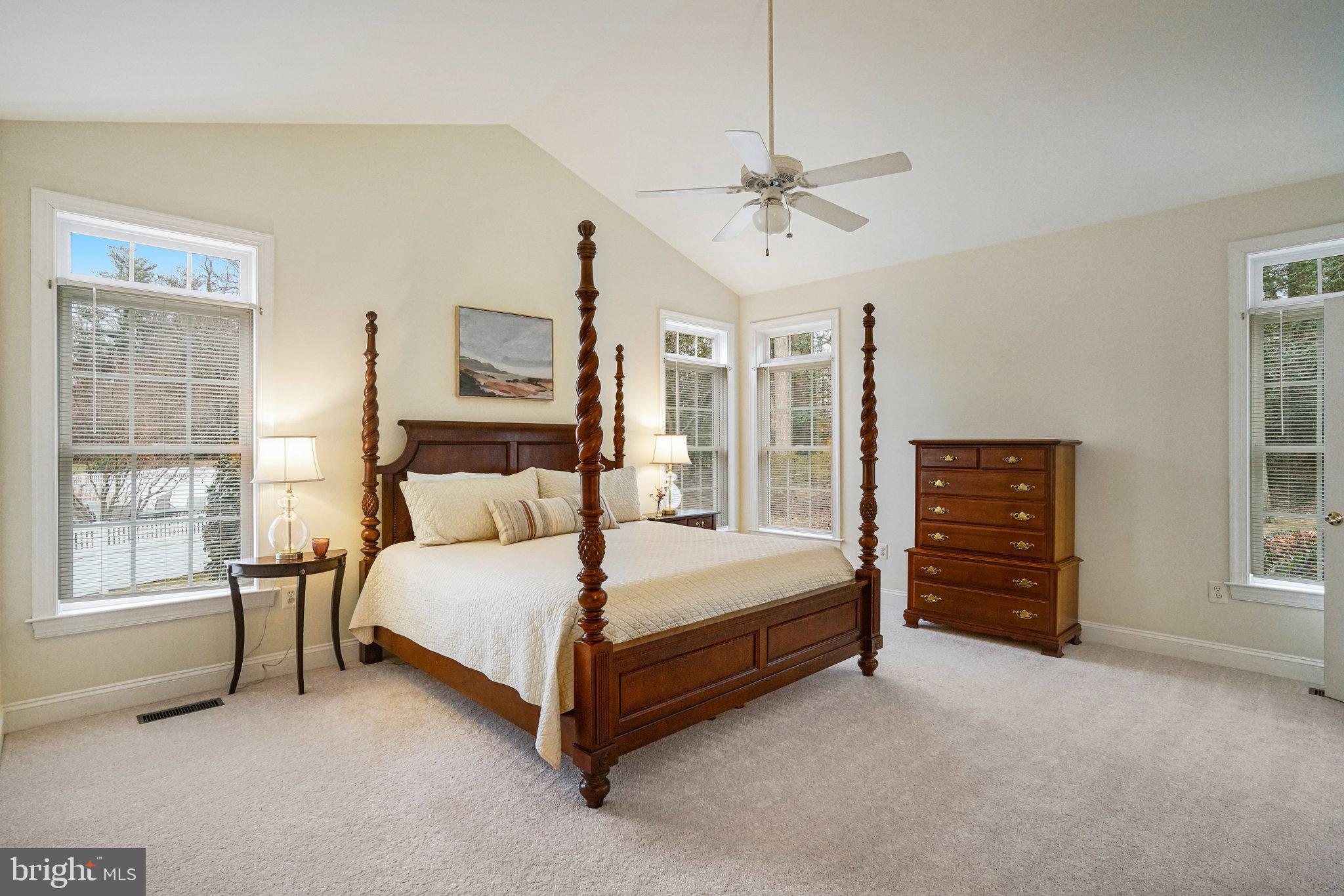 HOLLY PARK - Residential