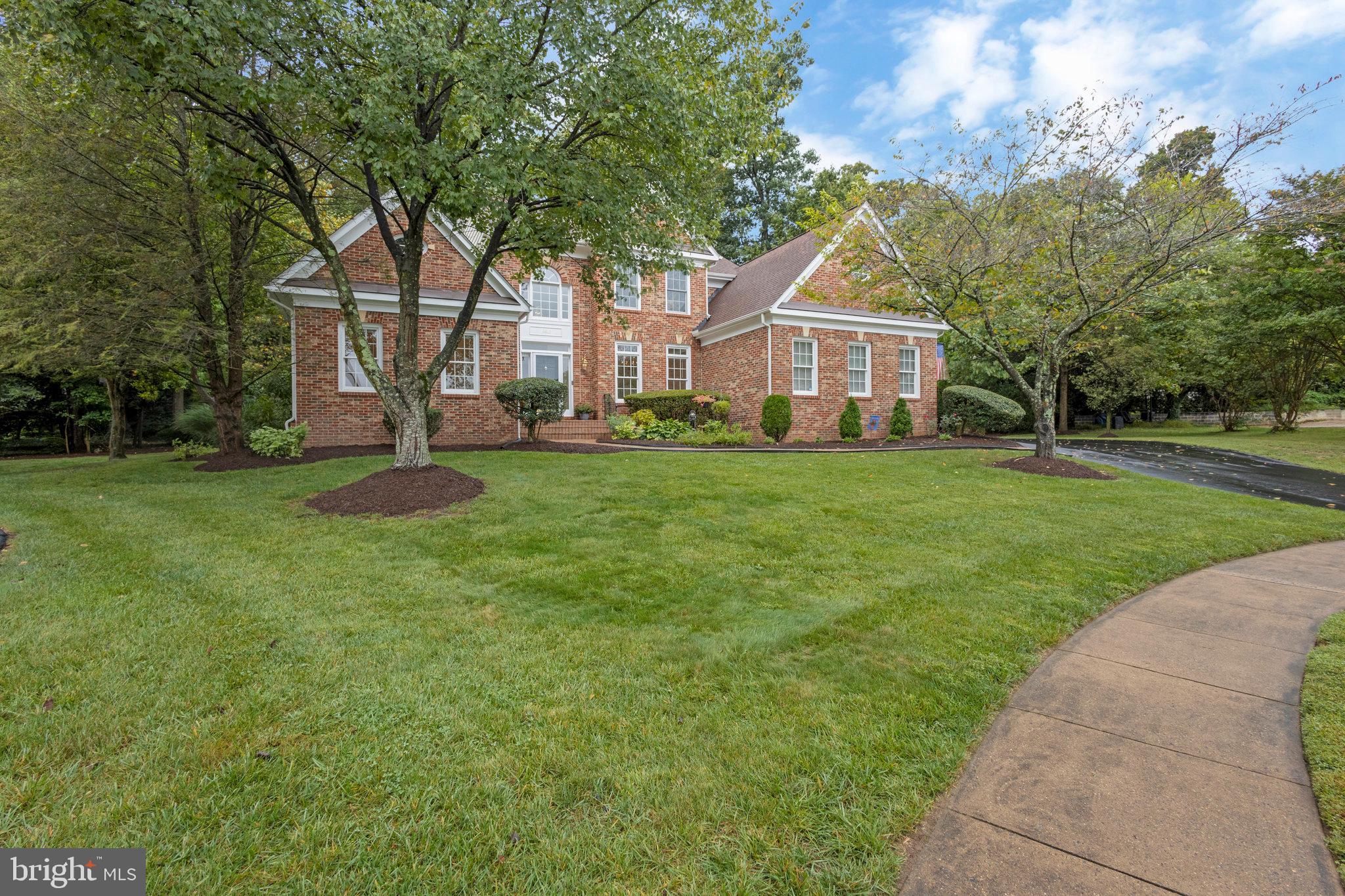 HOLLY PARK - Residential