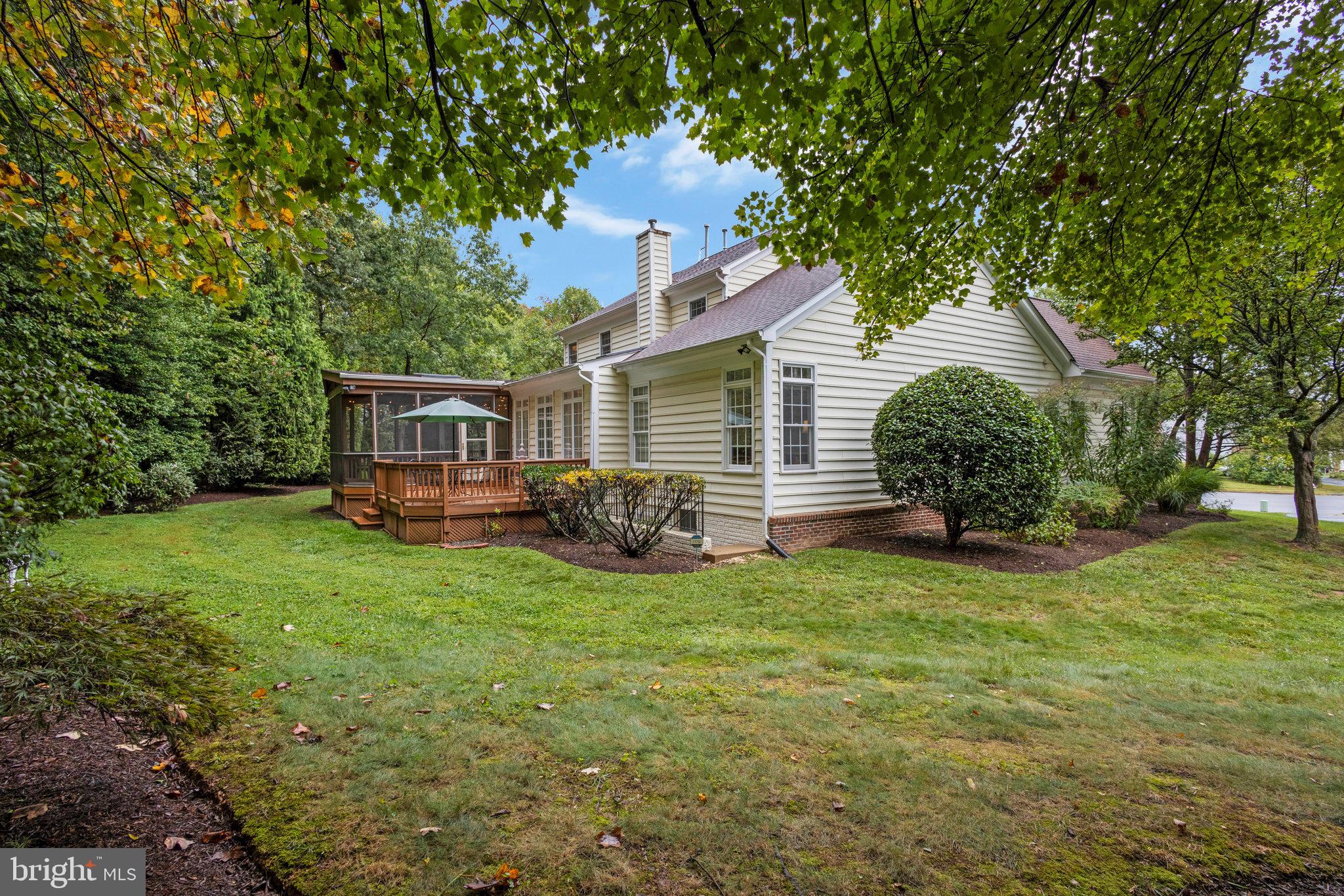 HOLLY PARK - Residential