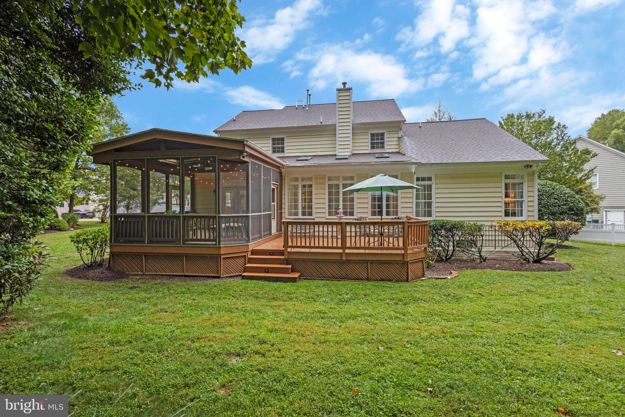 HOLLY PARK - Residential