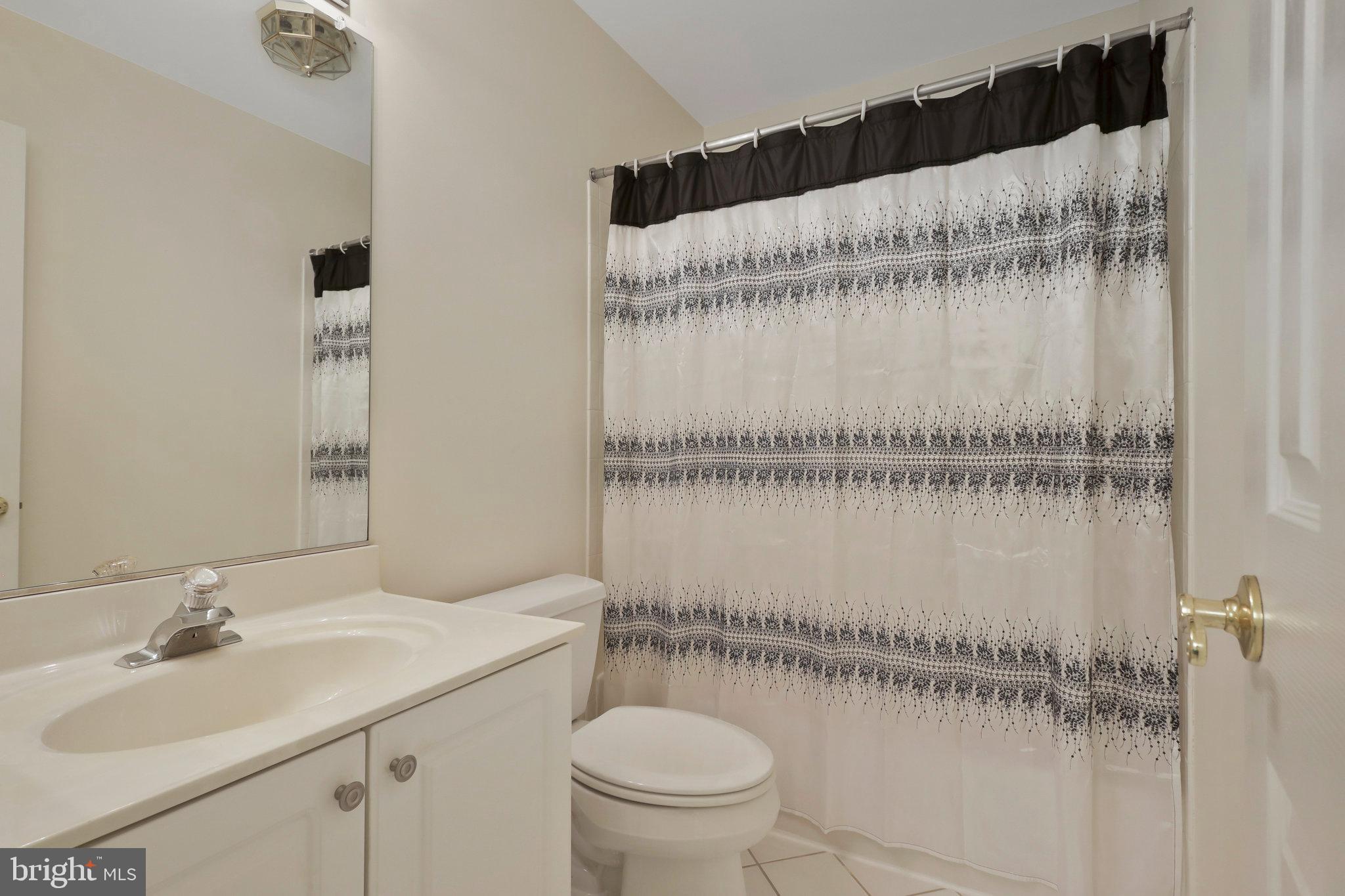 HOLLY PARK - Residential