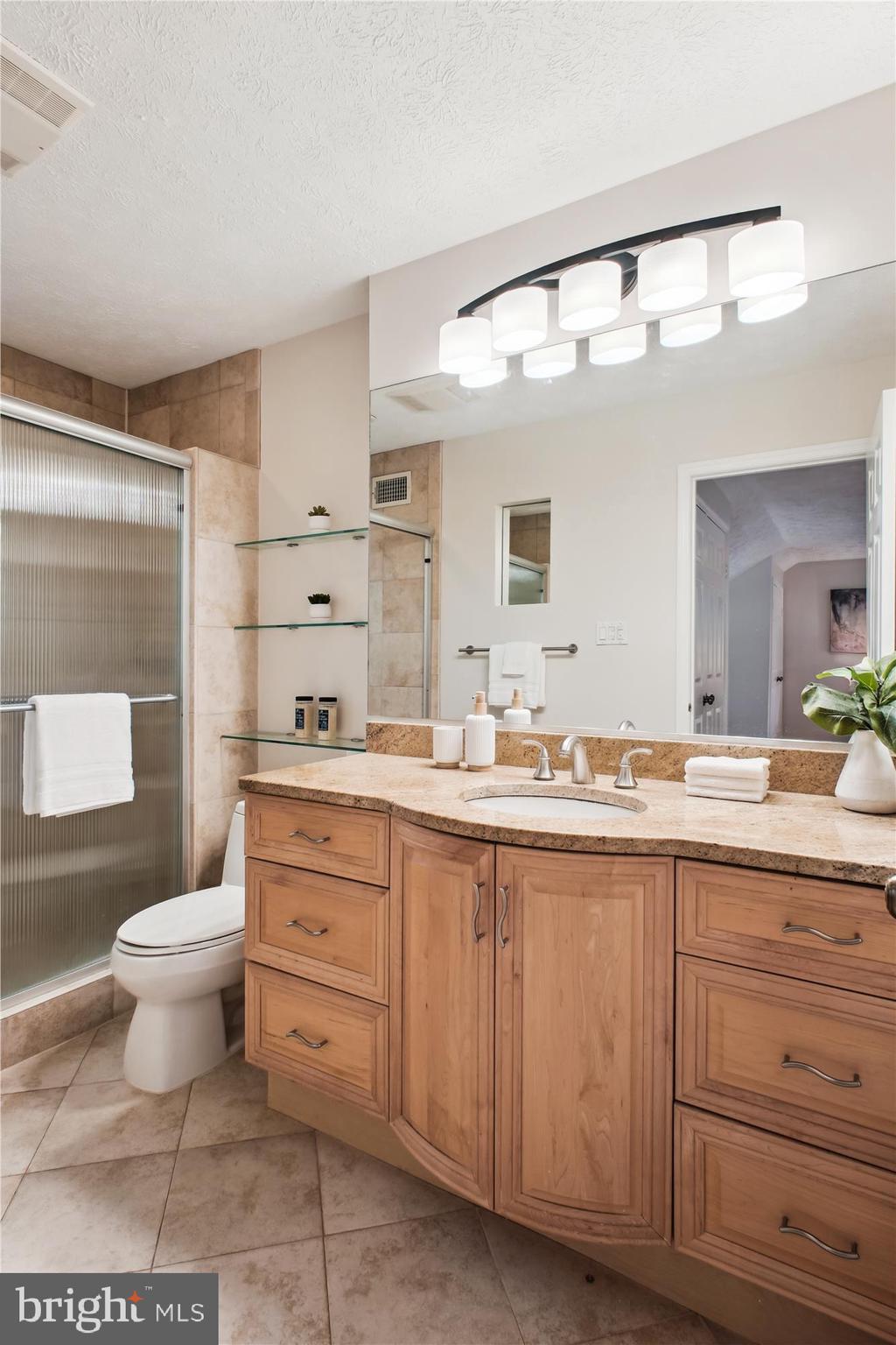 RESTON - Residential