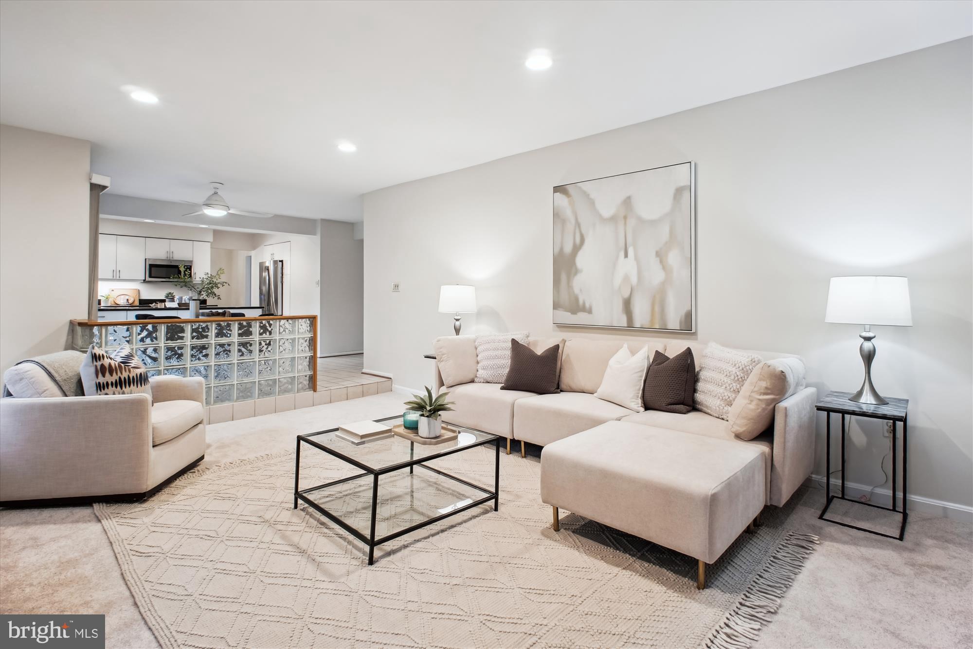 RESTON - Residential