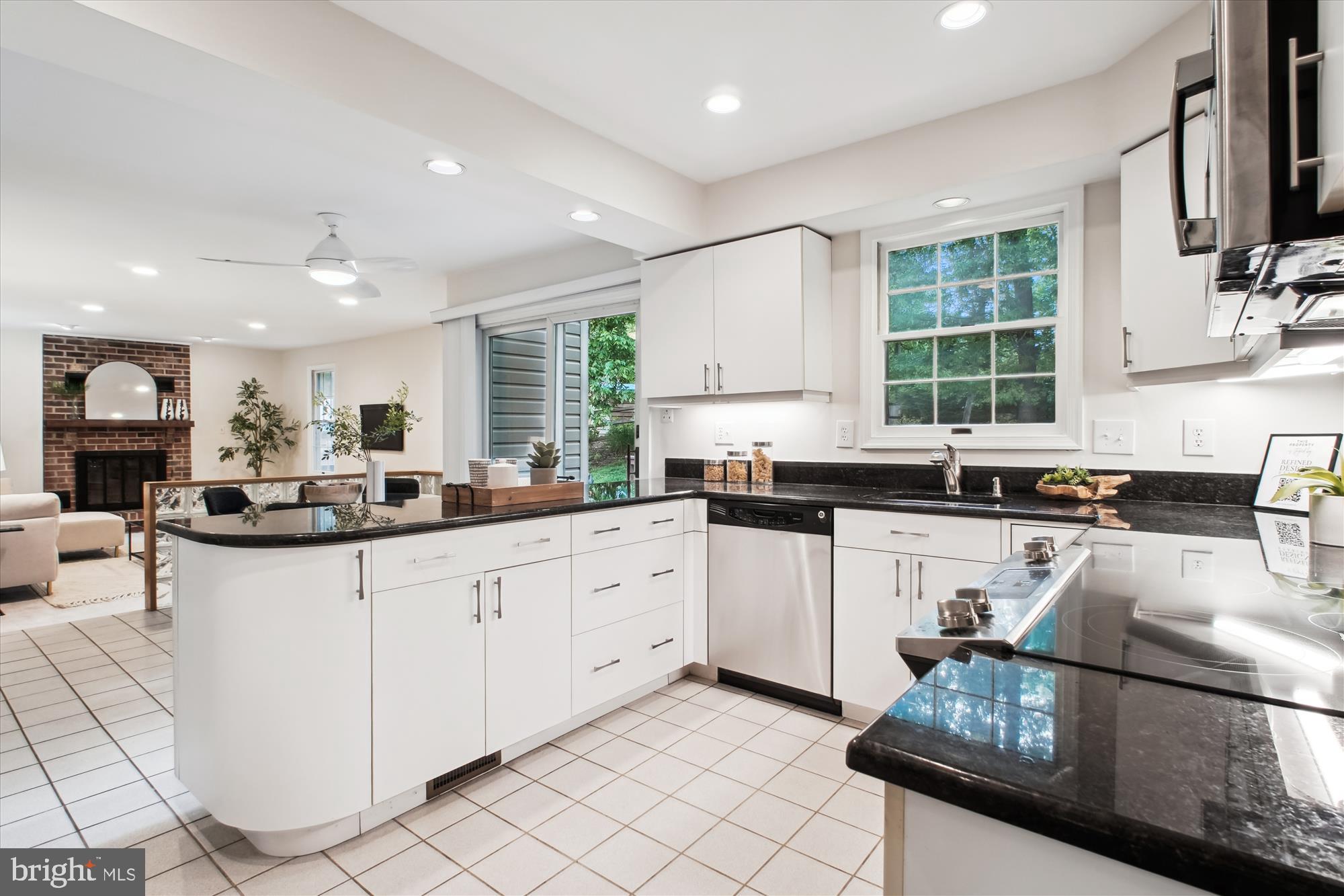 RESTON - Residential