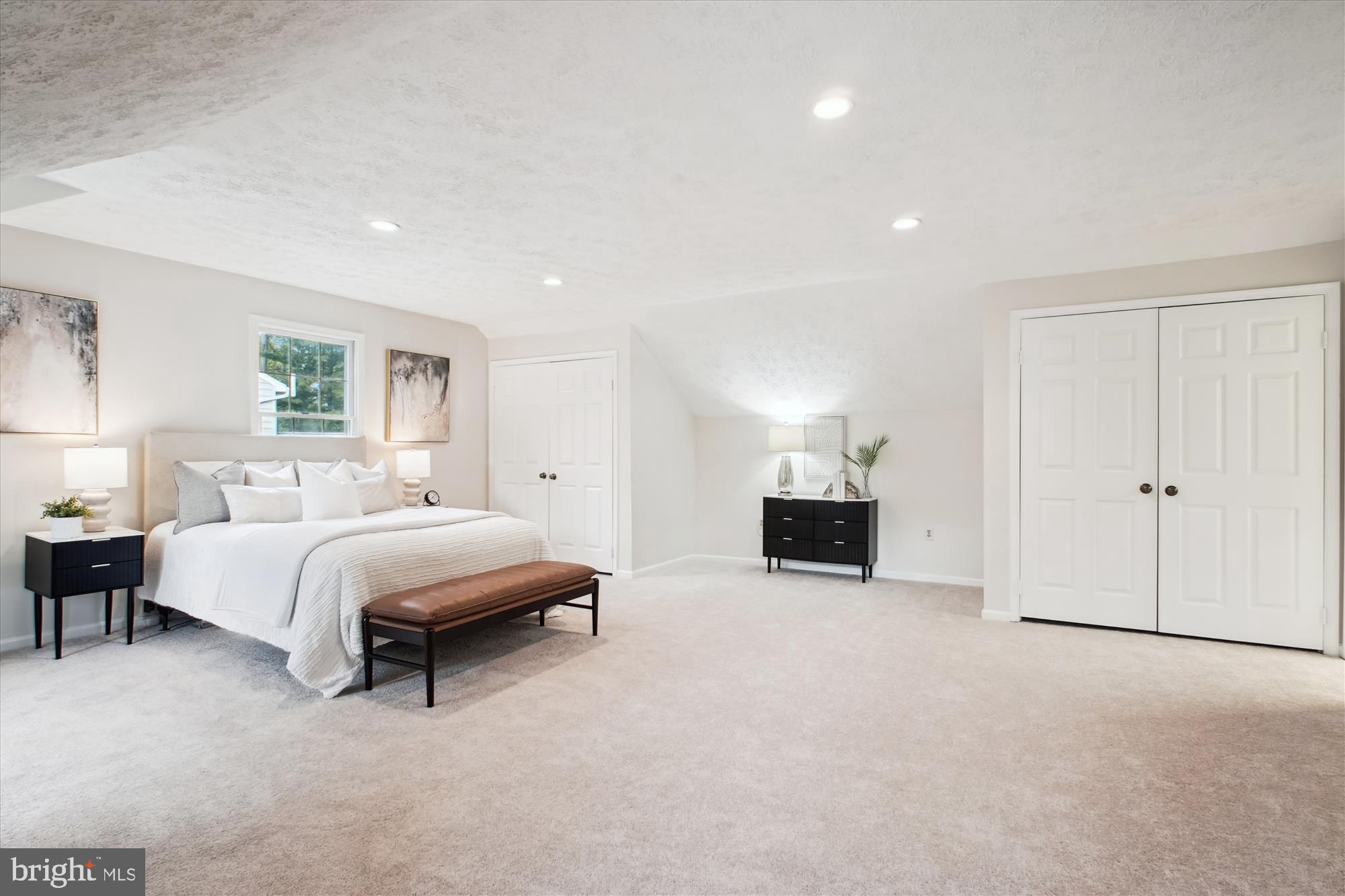 RESTON - Residential