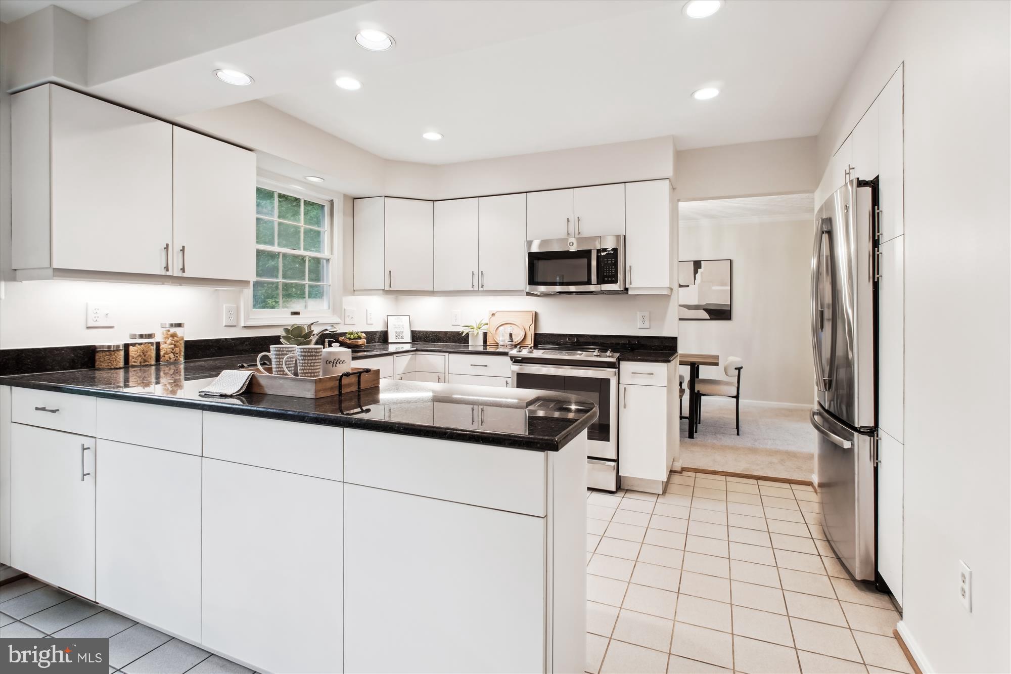 RESTON - Residential