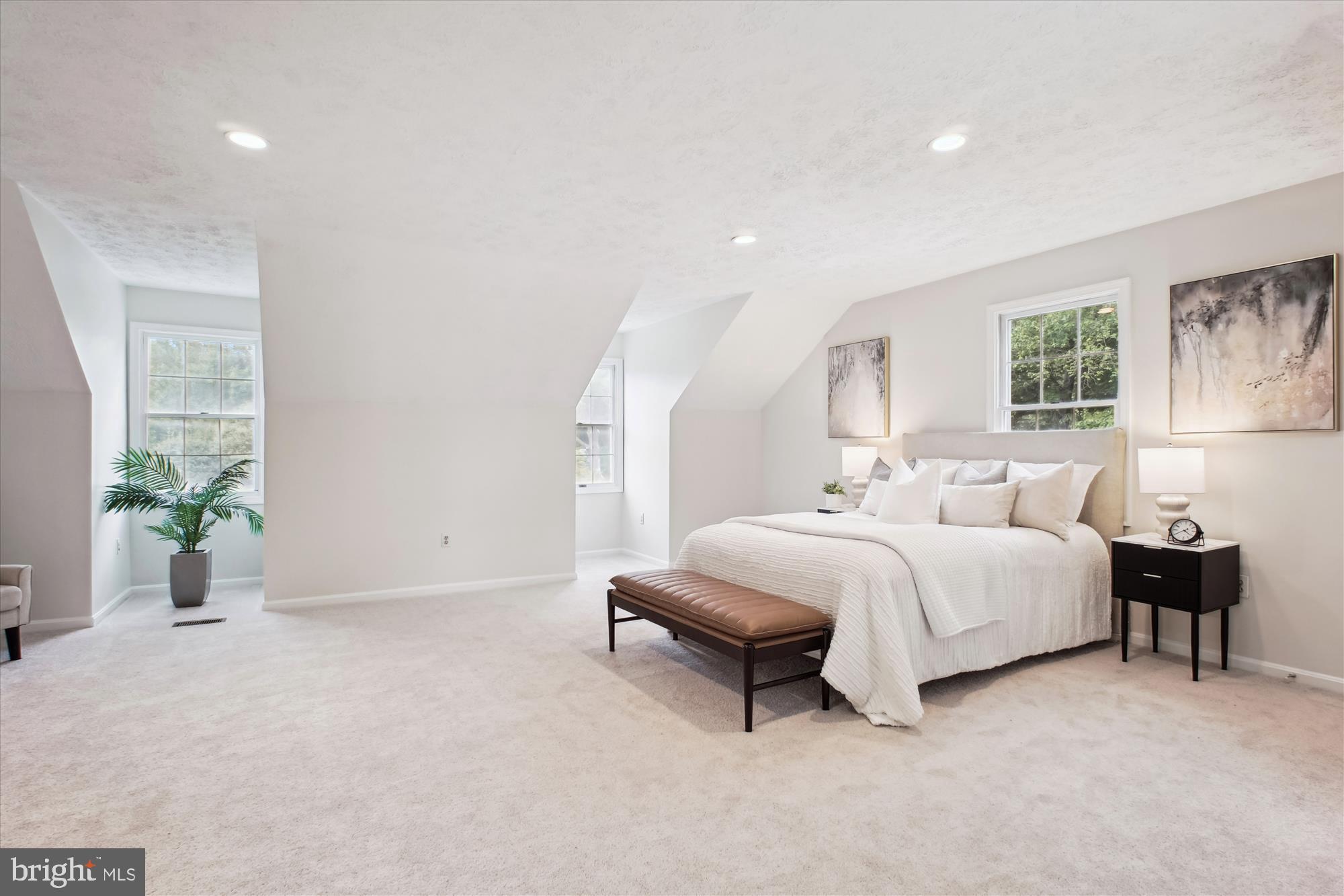 RESTON - Residential