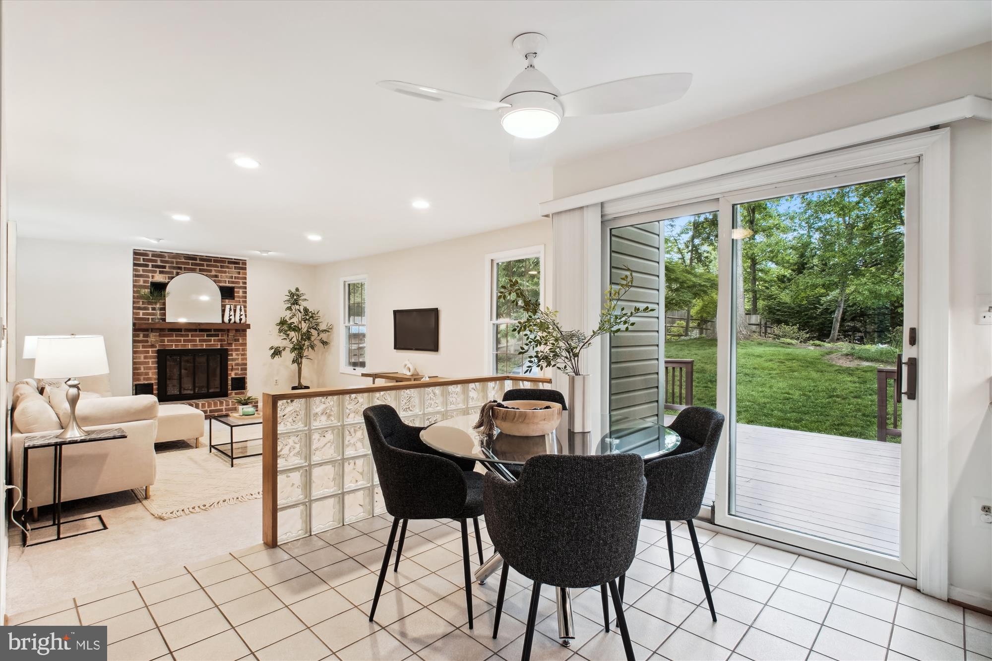 RESTON - Residential