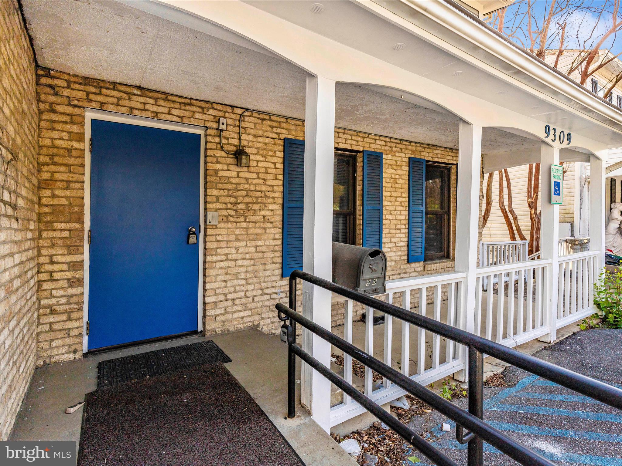 ALTA VISTA - Residential